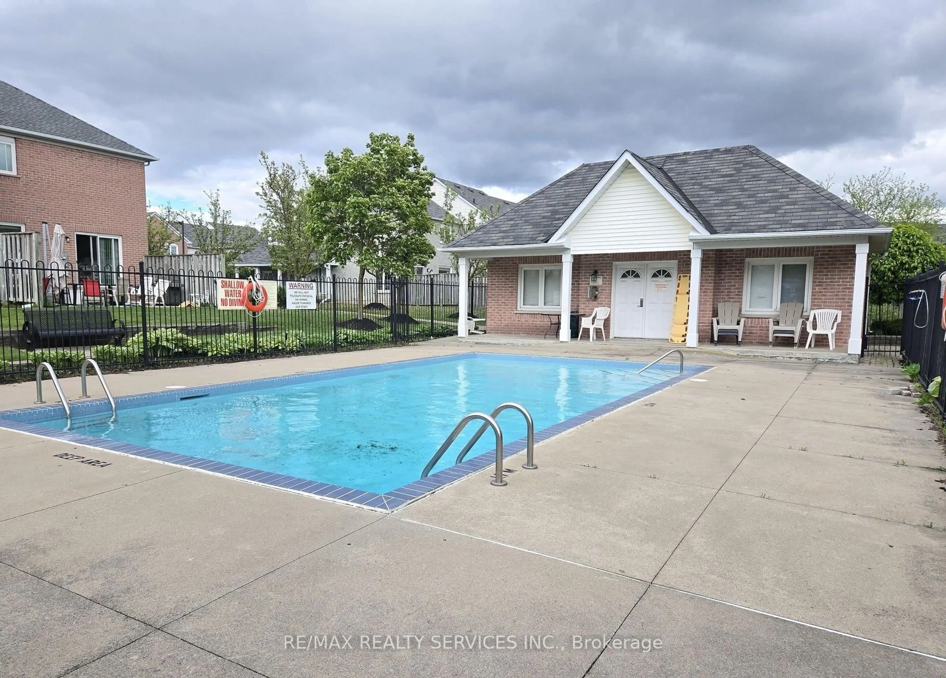 Pool for 5205 Glen Erin Dr #26A, Mississauga Ontario L5M 5N6