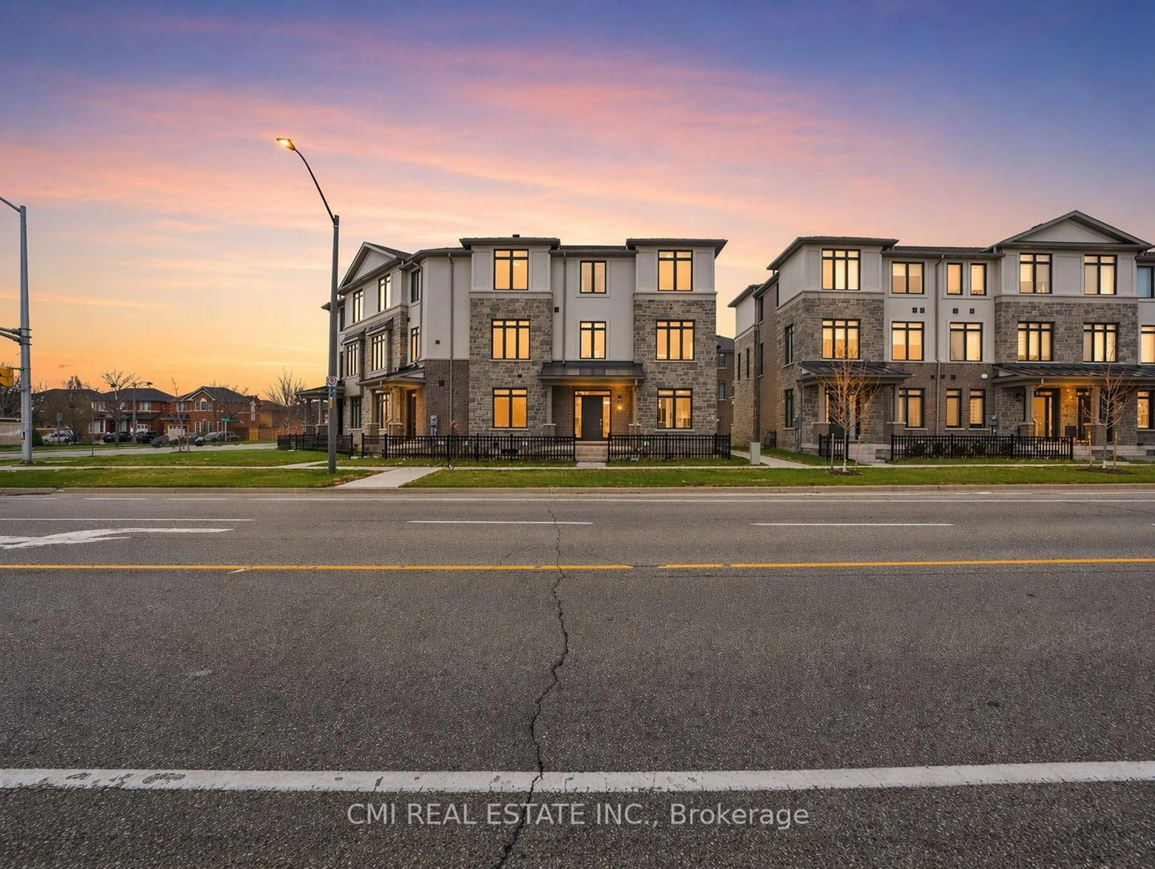 A pic from outside/outdoor area/front of a property/back of a property/a pic from drone, street for 2168 Postmaster Dr, Oakville Ontario L6M 4E6