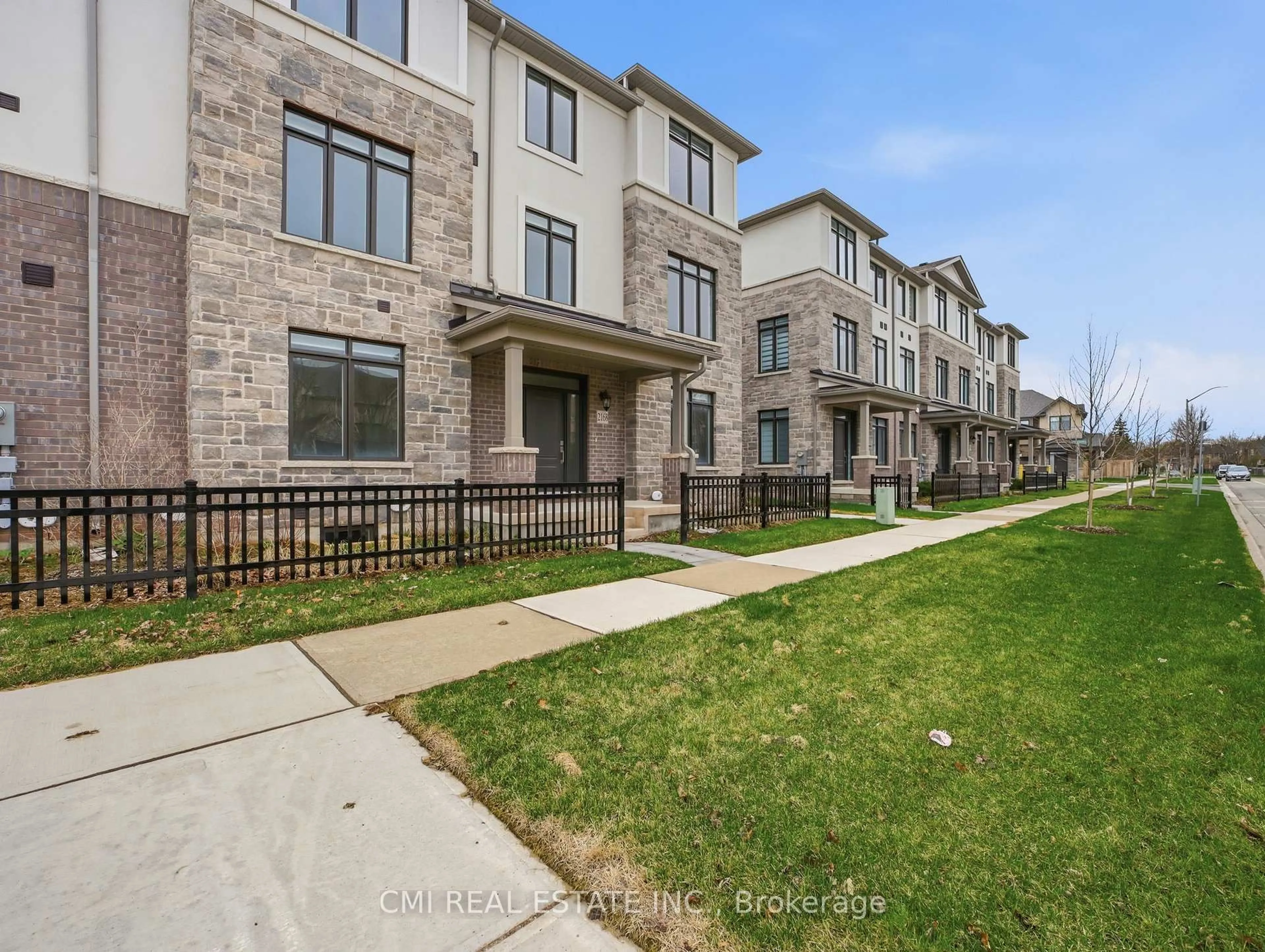 A pic from outside/outdoor area/front of a property/back of a property/a pic from drone, street for 2168 Postmaster Dr, Oakville Ontario L6M 4E6