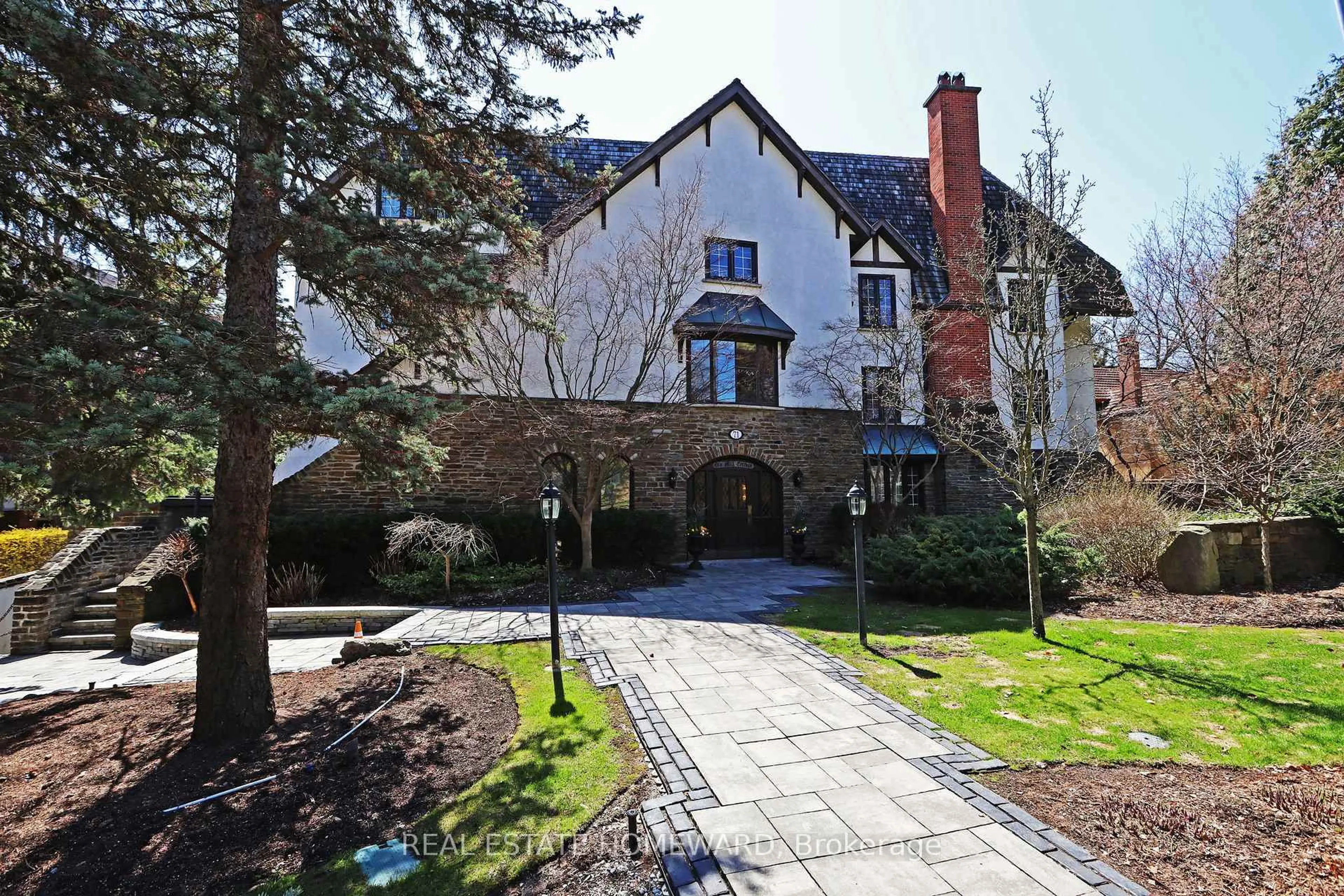 A pic from outside/outdoor area/front of a property/back of a property/a pic from drone, street for 71 Old Mill Rd #310, Toronto Ontario M8X 1G9