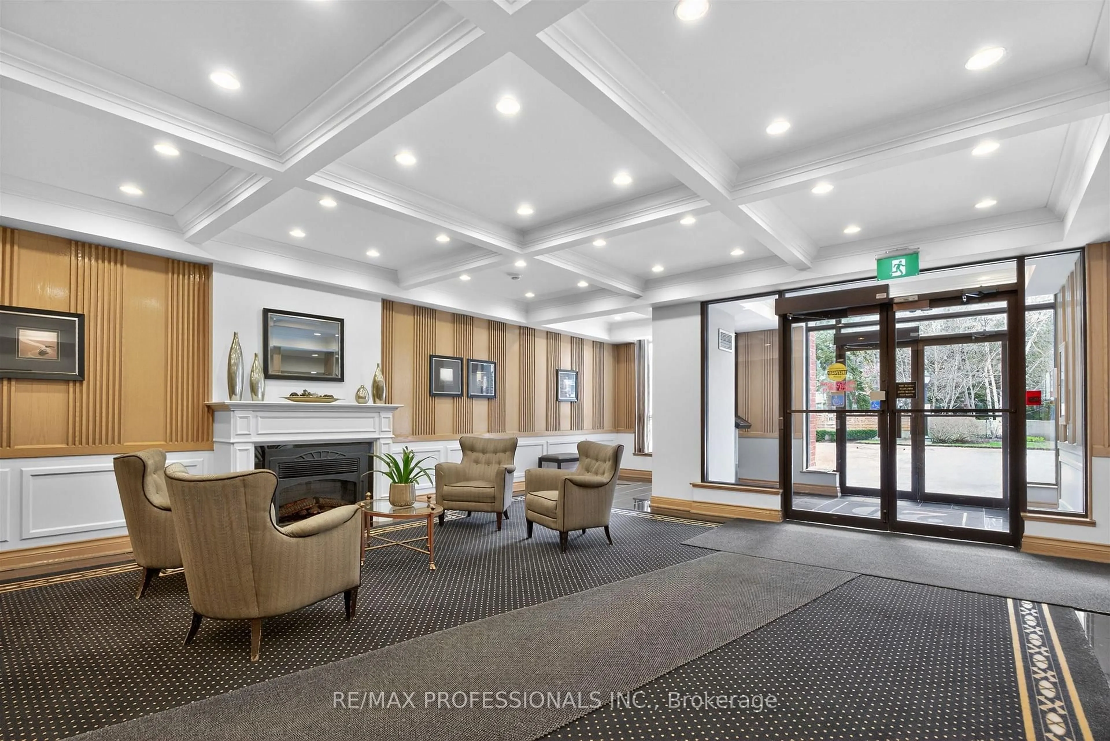 Lobby for 20 Southport St #620, Toronto Ontario M6S 4Y8