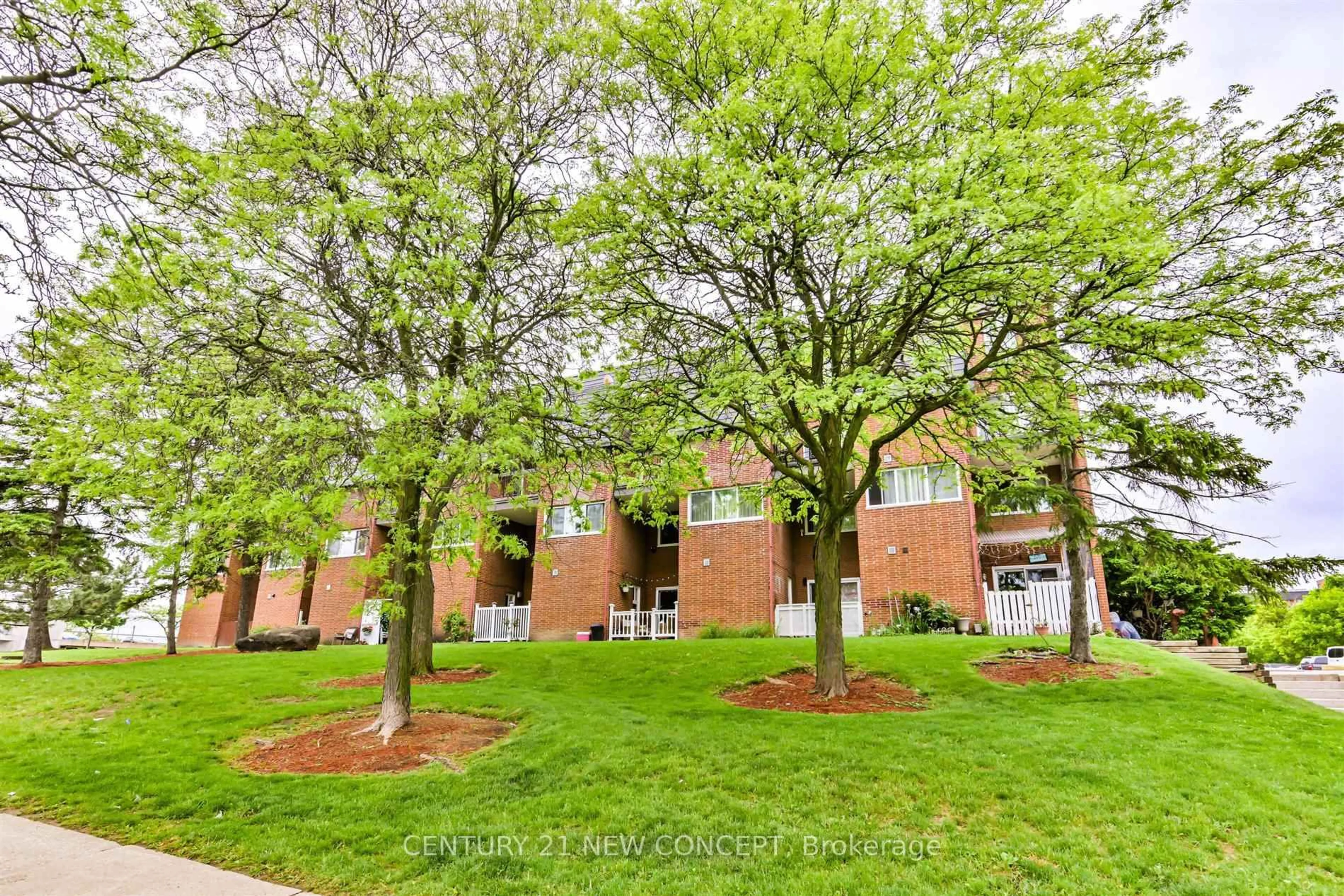 Unknown for 1455 Williamsport Dr #112, Mississauga Ontario L4X 2T5