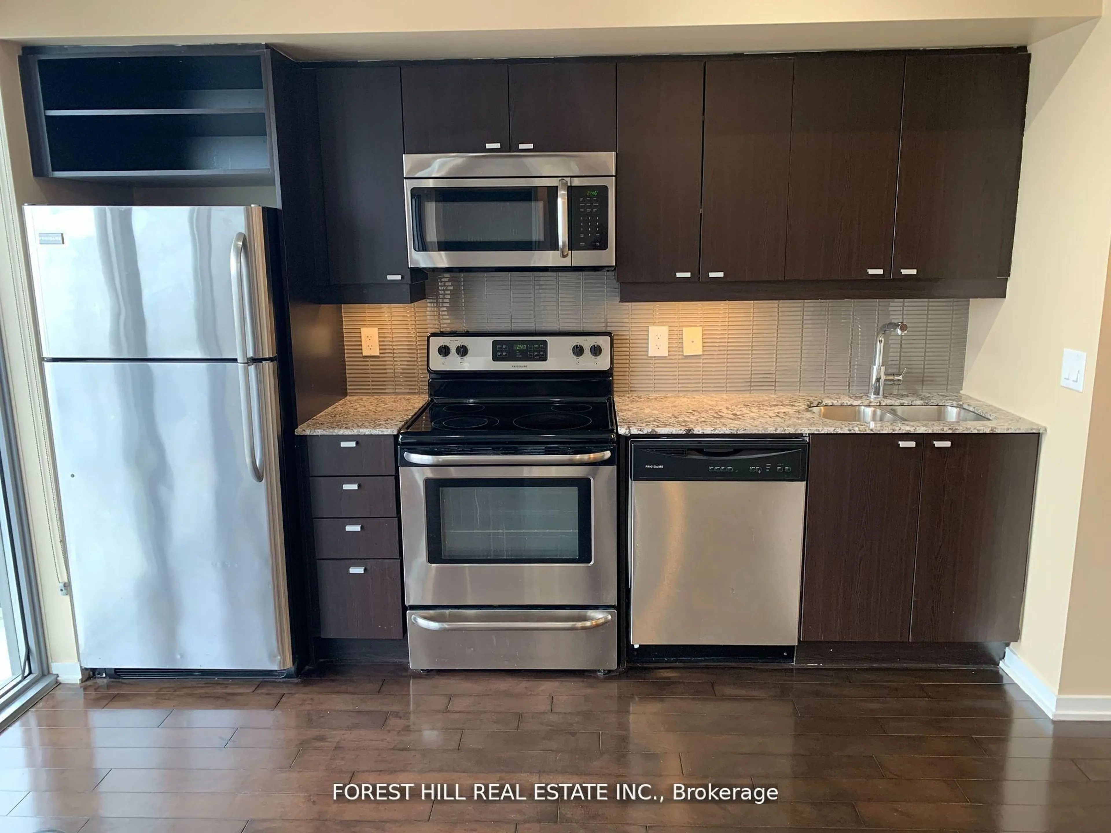 Standard kitchen, unknown for 105 The Queensway Ave #1305, Toronto Ontario M6S 5B5