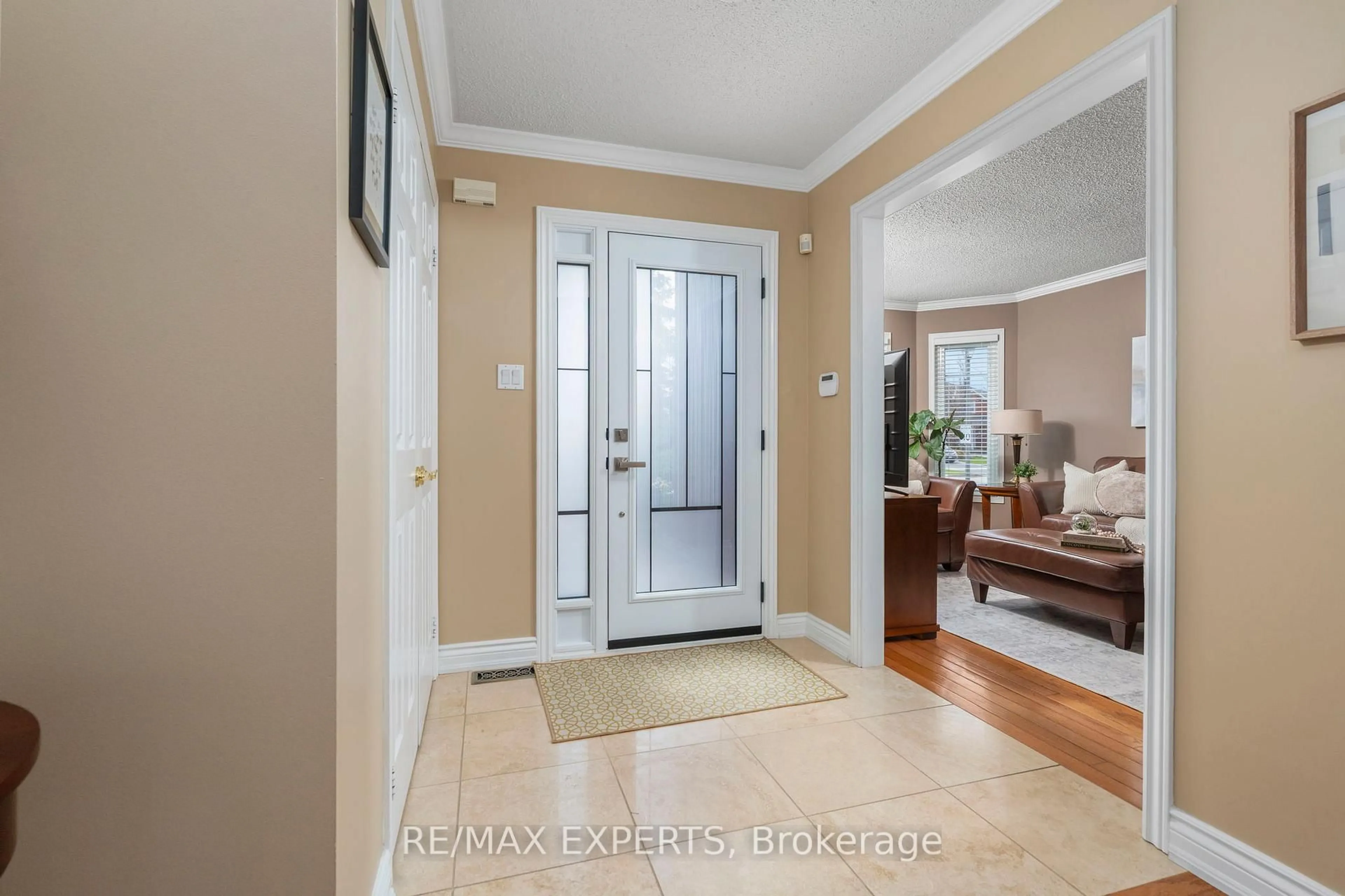 Indoor entryway for 64 Whitbread Ave, Caledon Ontario L7E 1R1