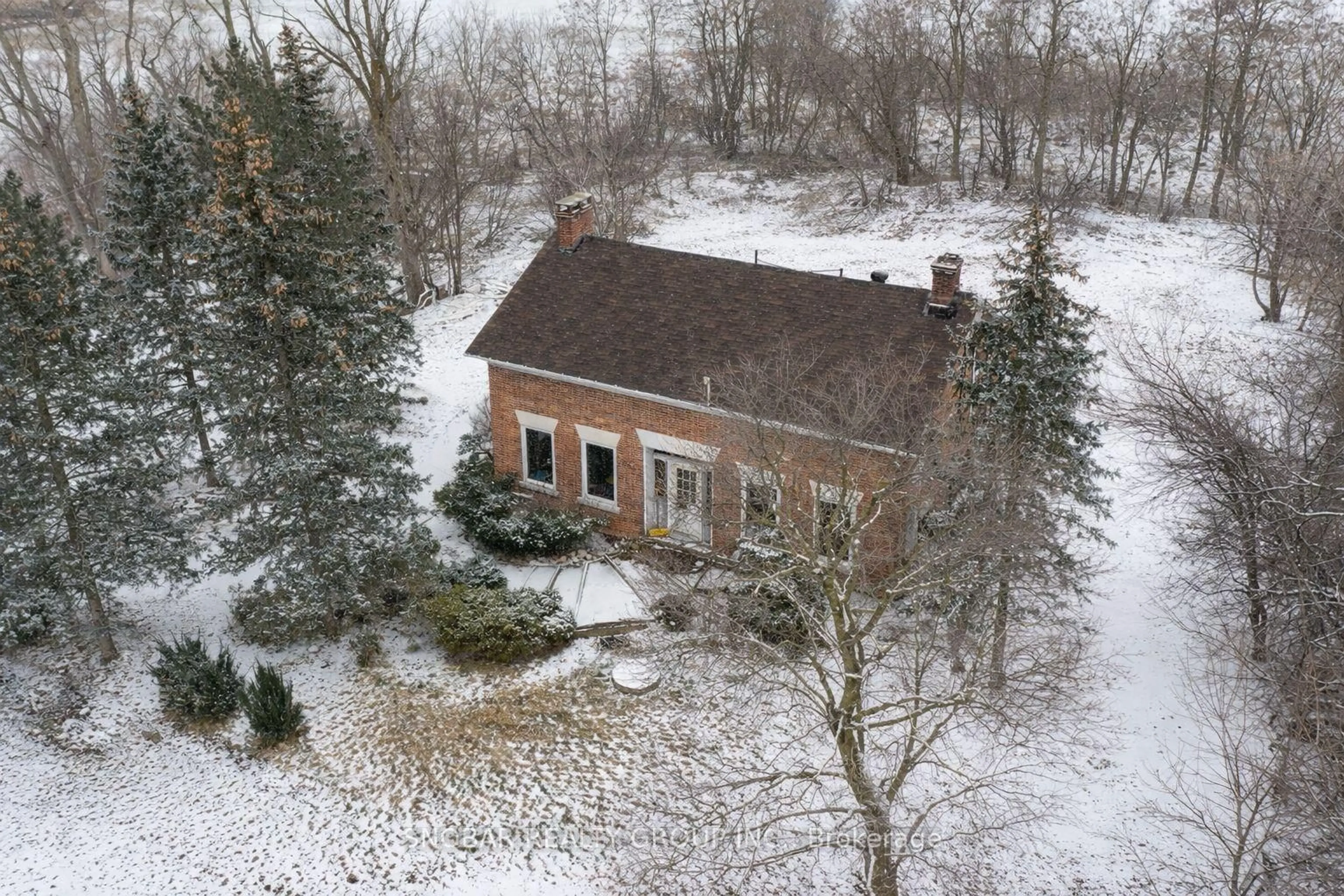 A pic from outside/outdoor area/front of a property/back of a property/a pic from drone, building for 11154 Winston Churchill Blvd, Halton Hills Ontario L7G 4S7