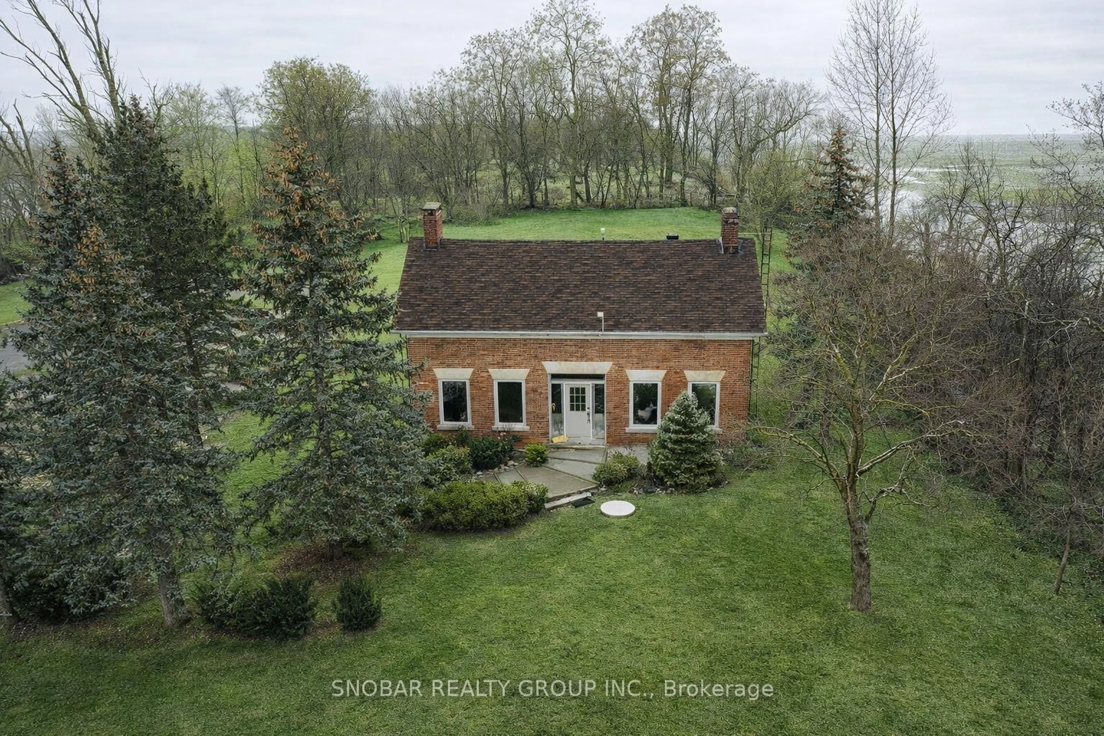 A pic from outside/outdoor area/front of a property/back of a property/a pic from drone, unknown for 11154 Winston Churchill Blvd, Halton Hills Ontario L7G 4S7