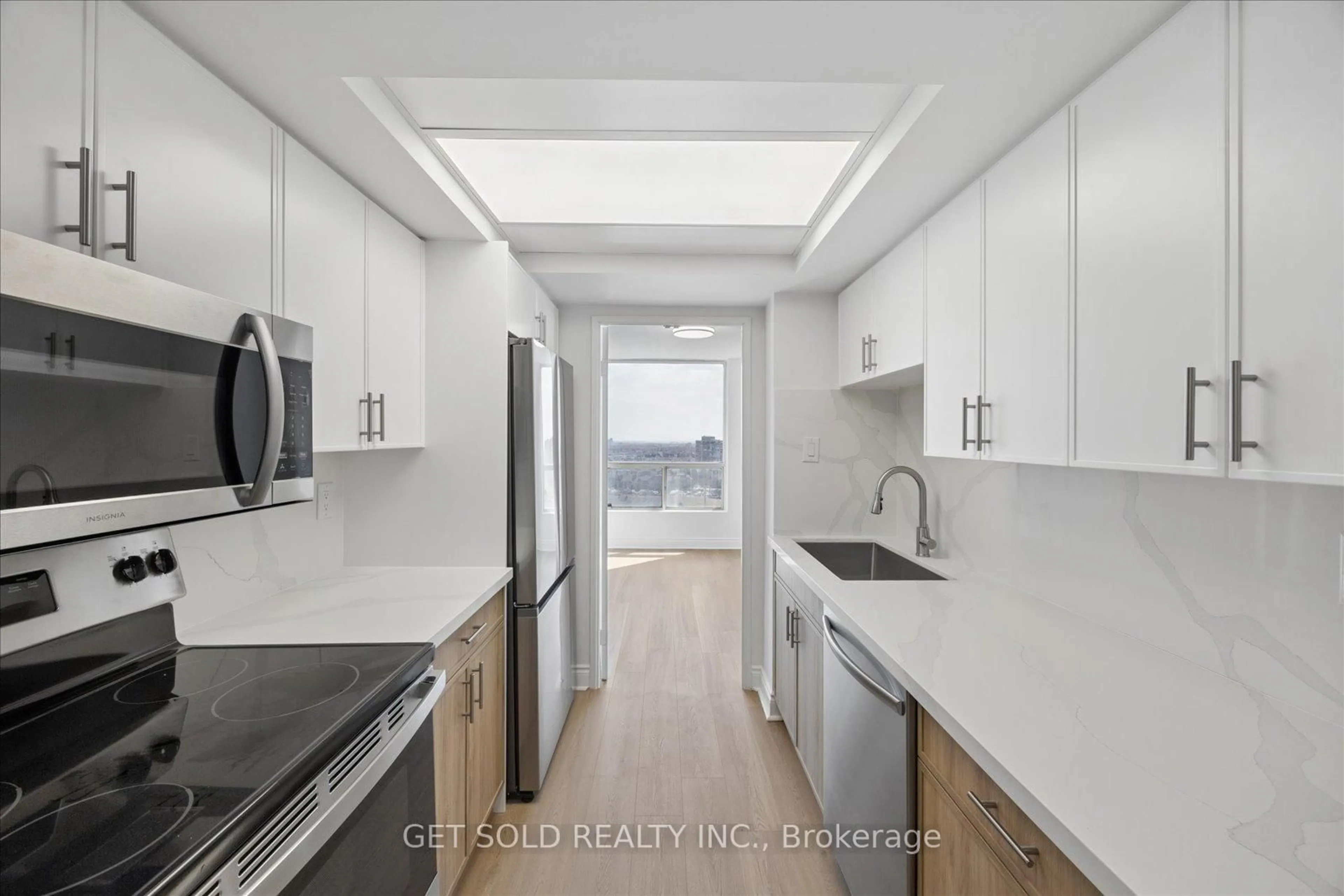 Unknown for 4460 Tucana Crt #1804, Mississauga Ontario L5R 3K9