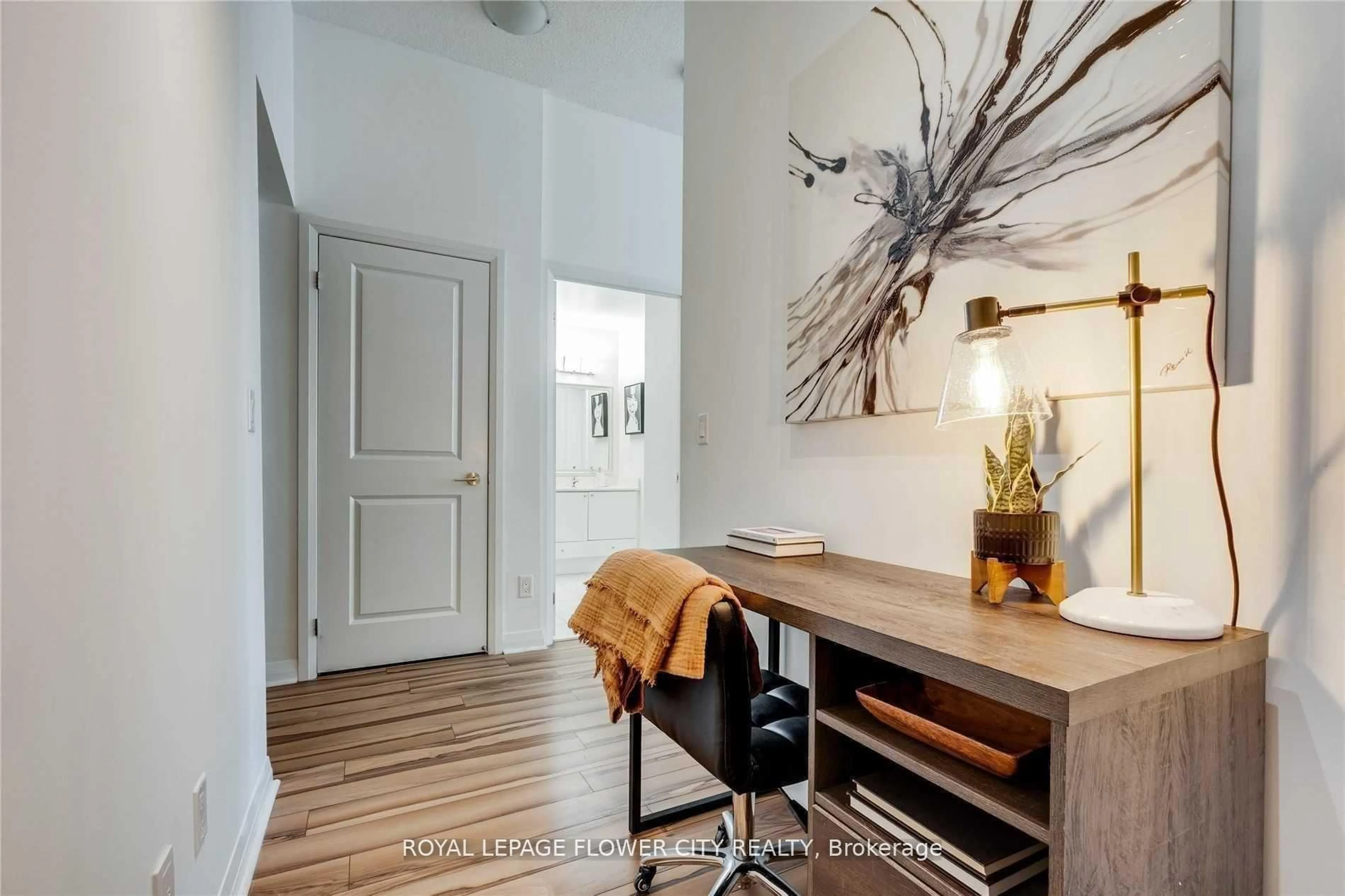 Indoor entryway for 55 Eglinton Ave #310, Mississauga Ontario L5R 0E4