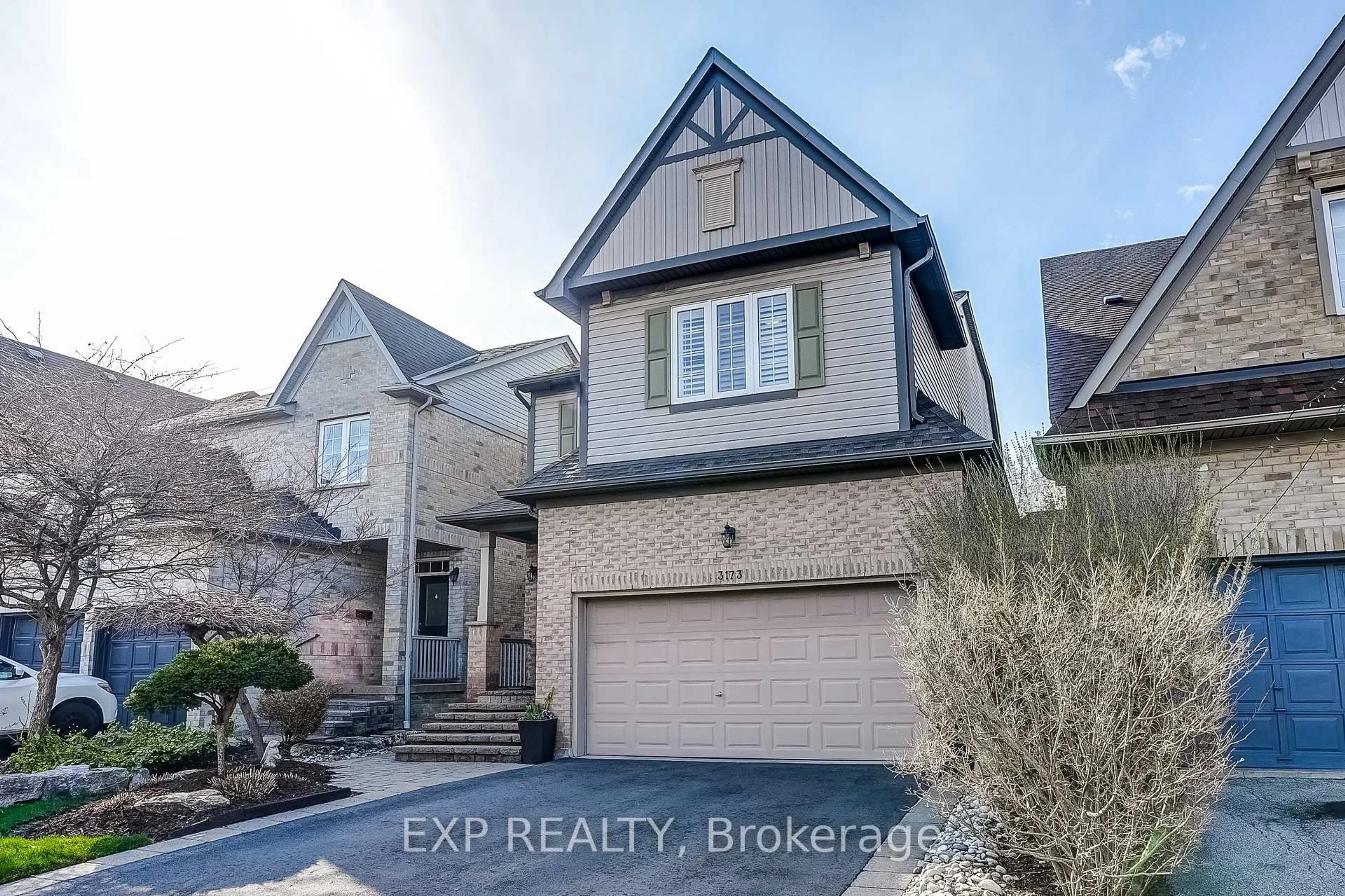 Home with brick exterior material, street for 3173 Malham Gate, Mississauga Ontario L5M 6K8
