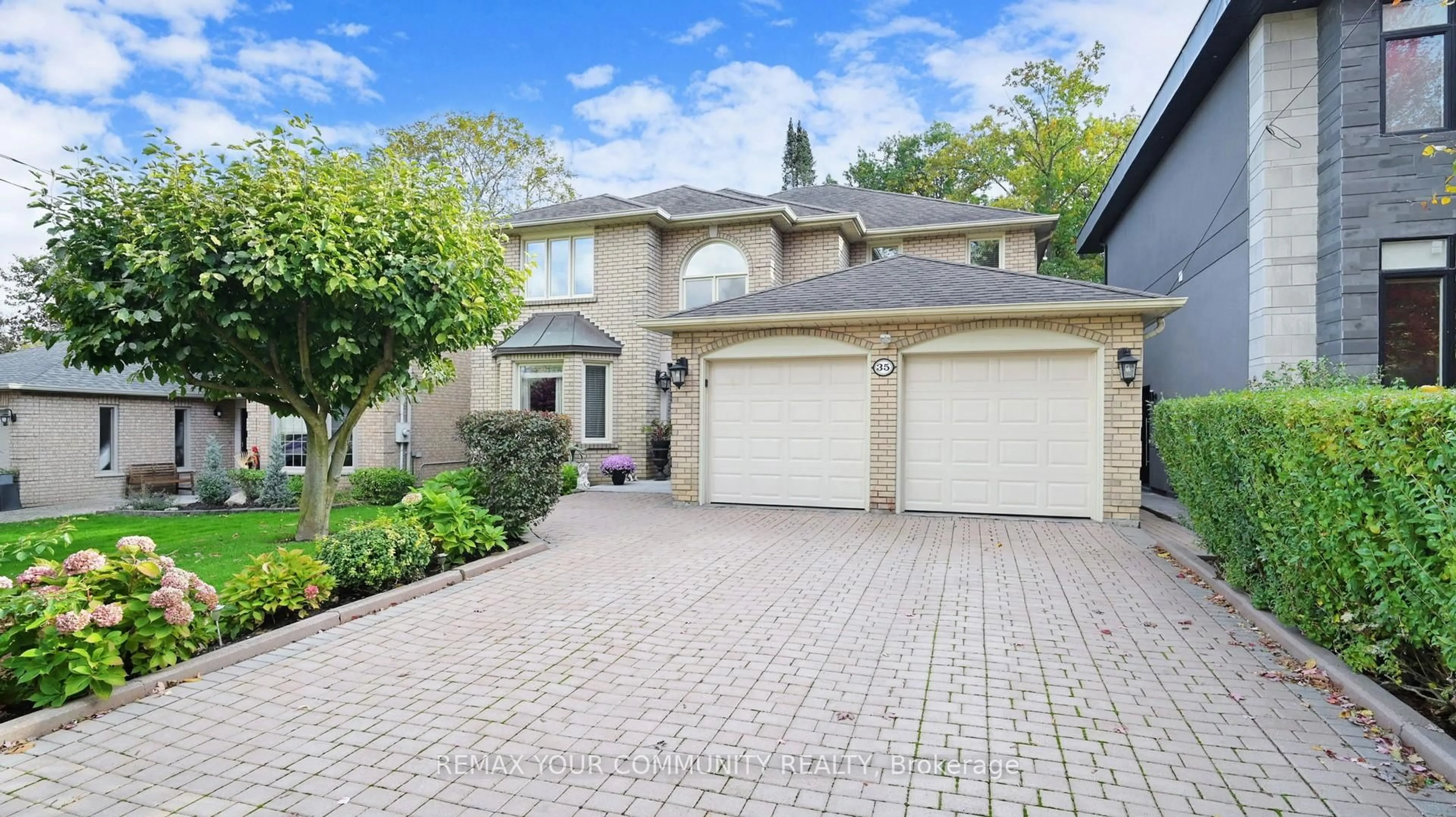 Home with brick exterior material, street for 35 La Rush Dr, Toronto Ontario M9P 1S8