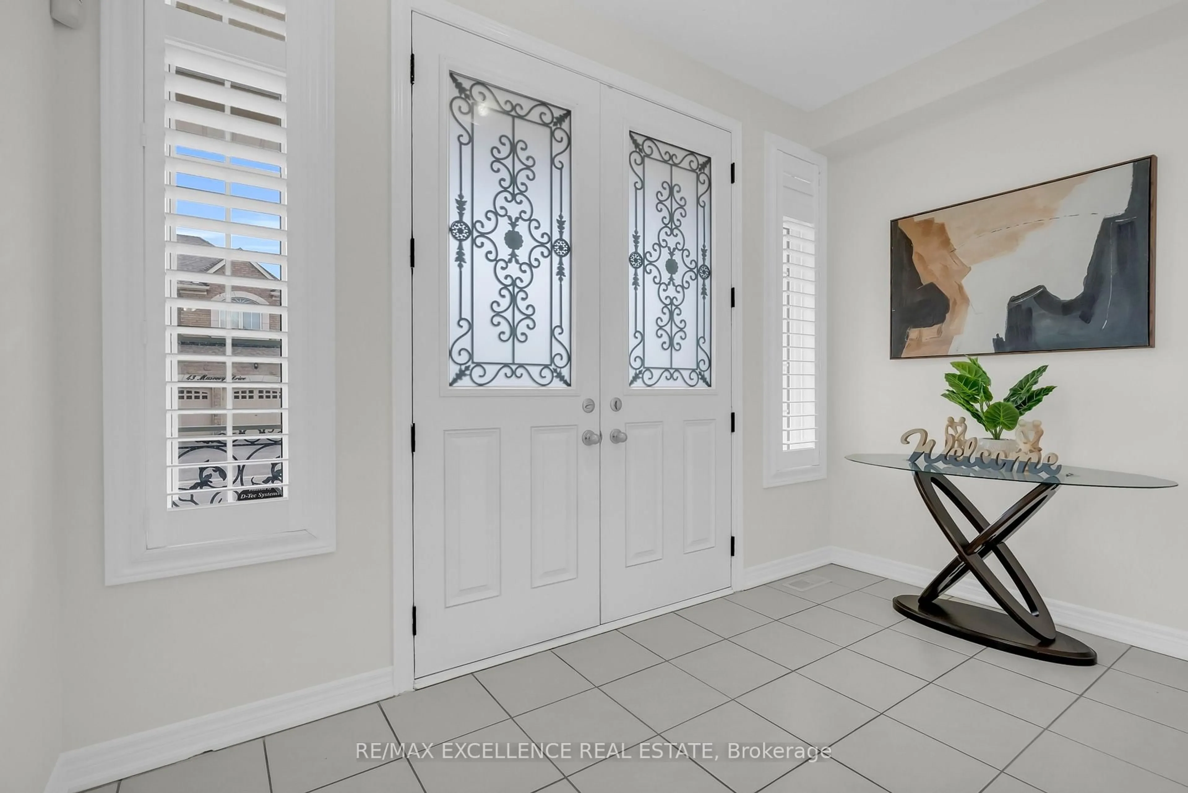 Indoor entryway for 40 Muscovy Dr, Brampton Ontario L7A 4M4