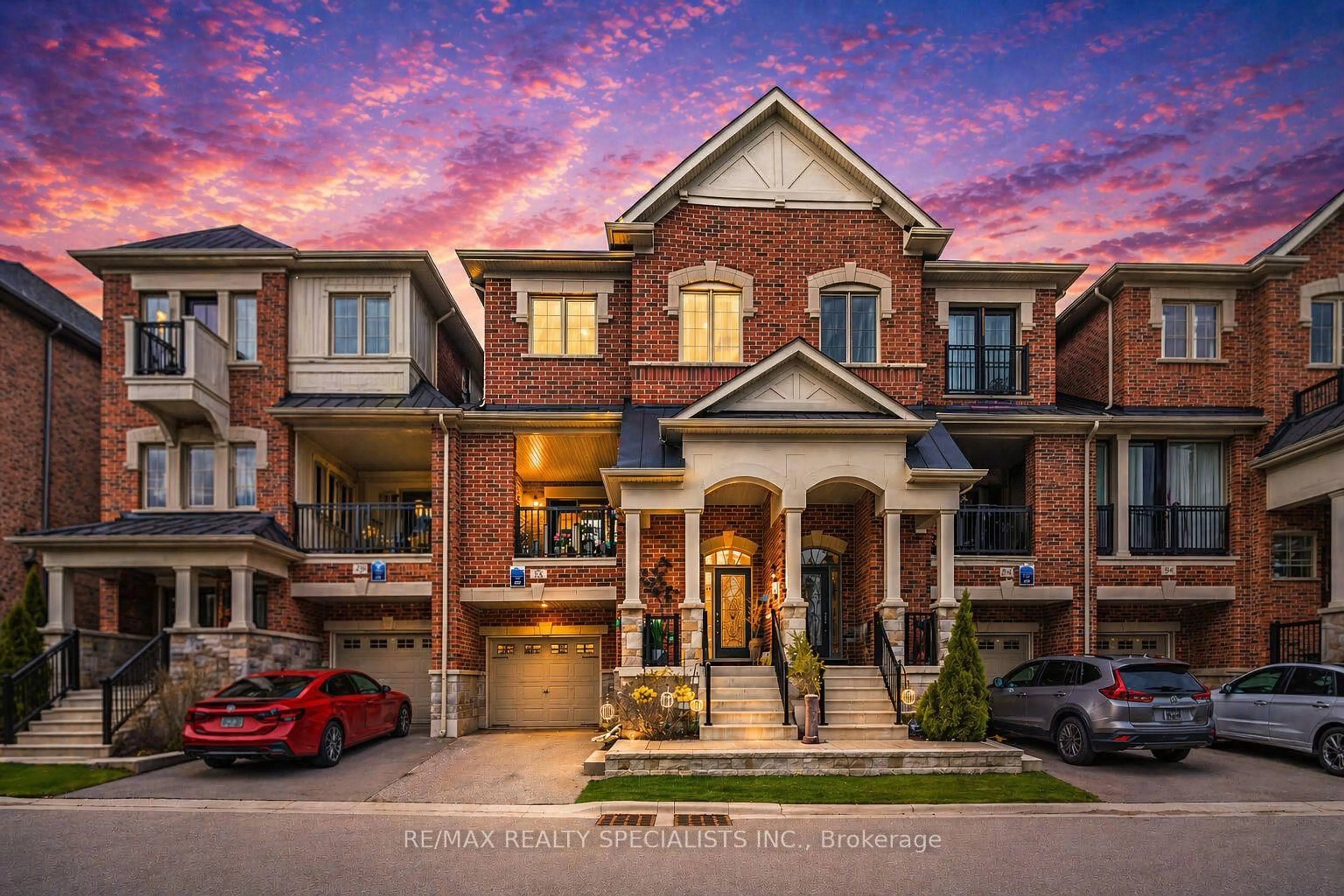 Home with brick exterior material, street for 82 Oakmore Lane, Brampton Ontario L6Y 6H5