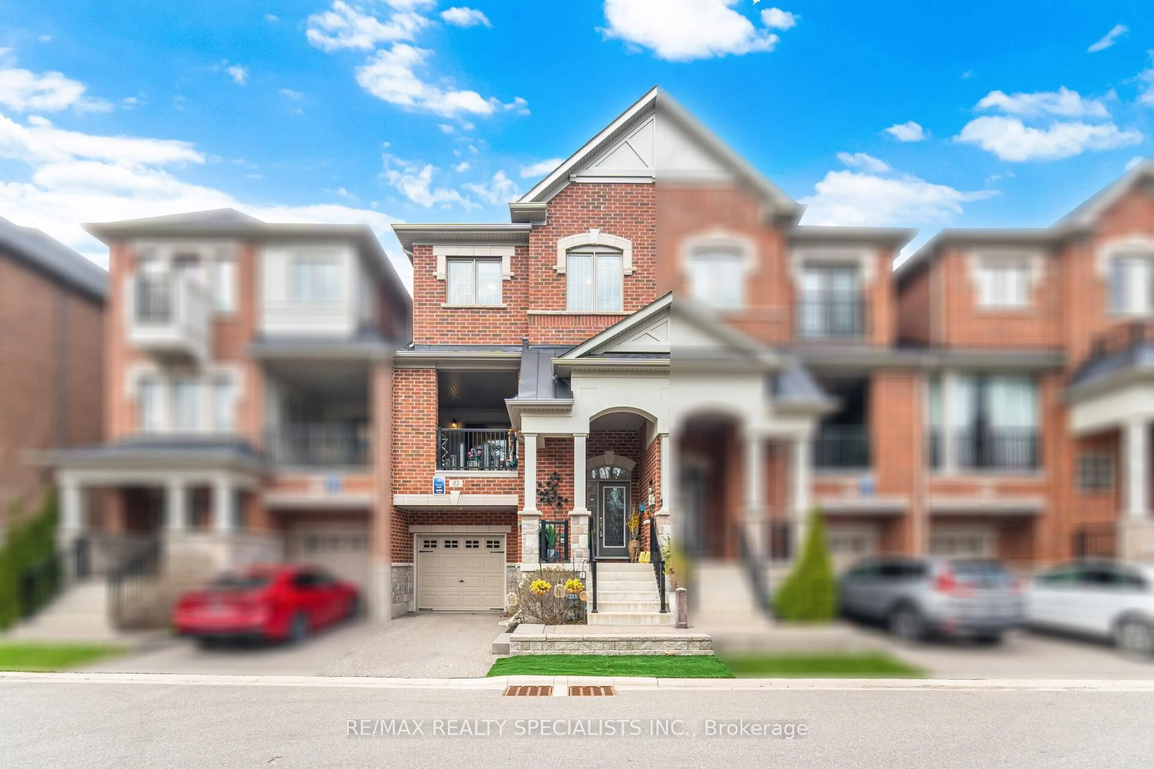 Home with brick exterior material, street for 82 Oakmore Lane, Brampton Ontario L6Y 6H5