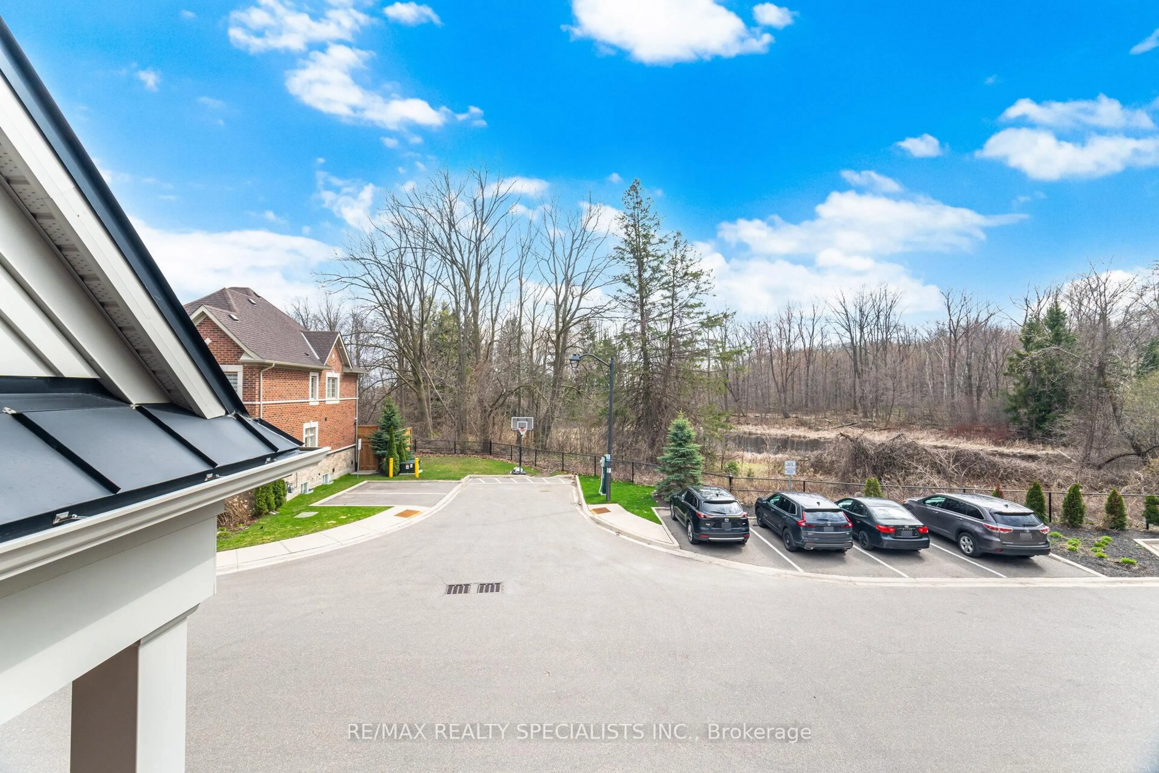 Patio, water/lake/river/ocean view for 82 Oakmore Lane, Brampton Ontario L6Y 6H5