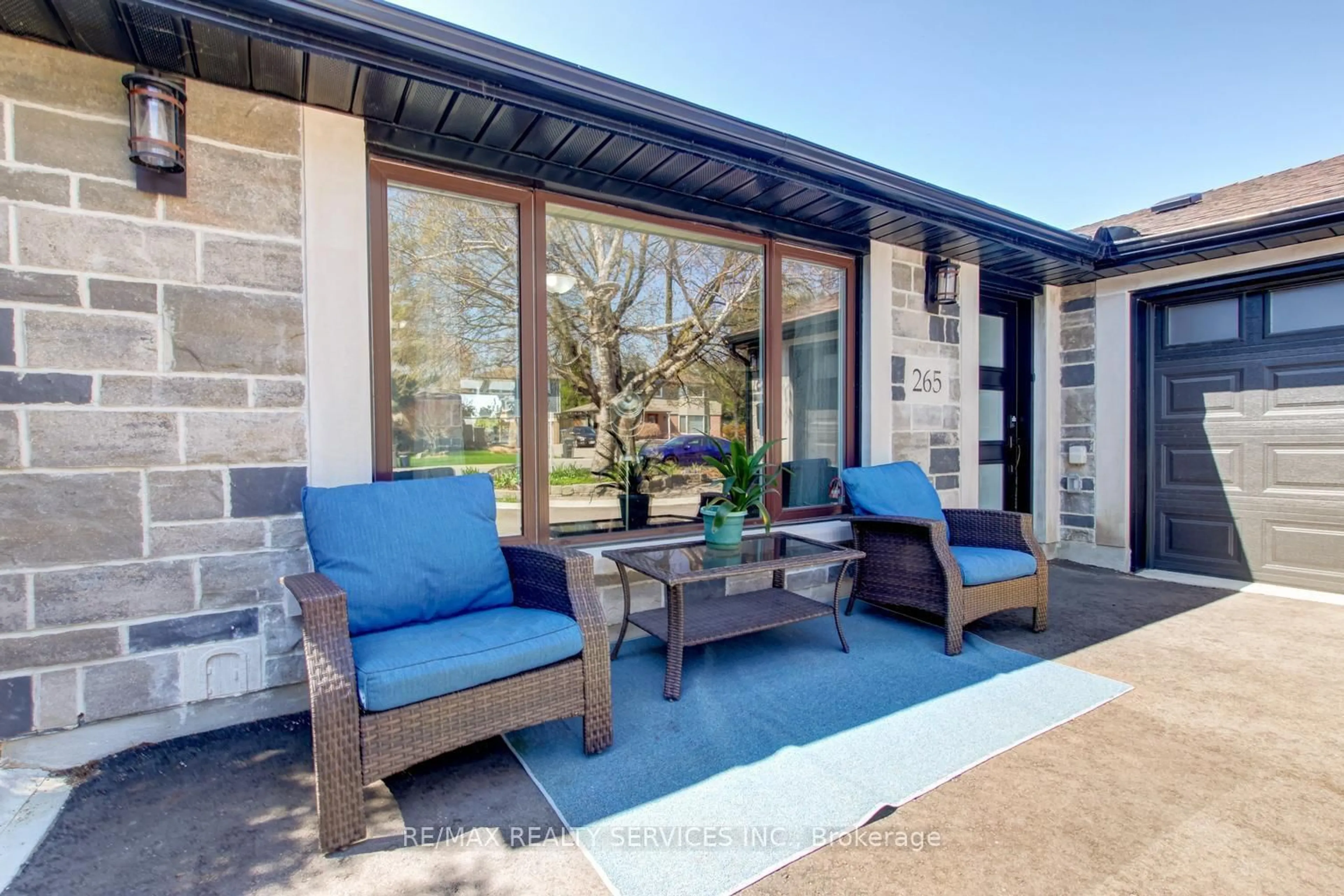 Patio, water/lake/river/ocean view for 265 Bartley Bull Pkwy, Brampton Ontario L6W 2L2