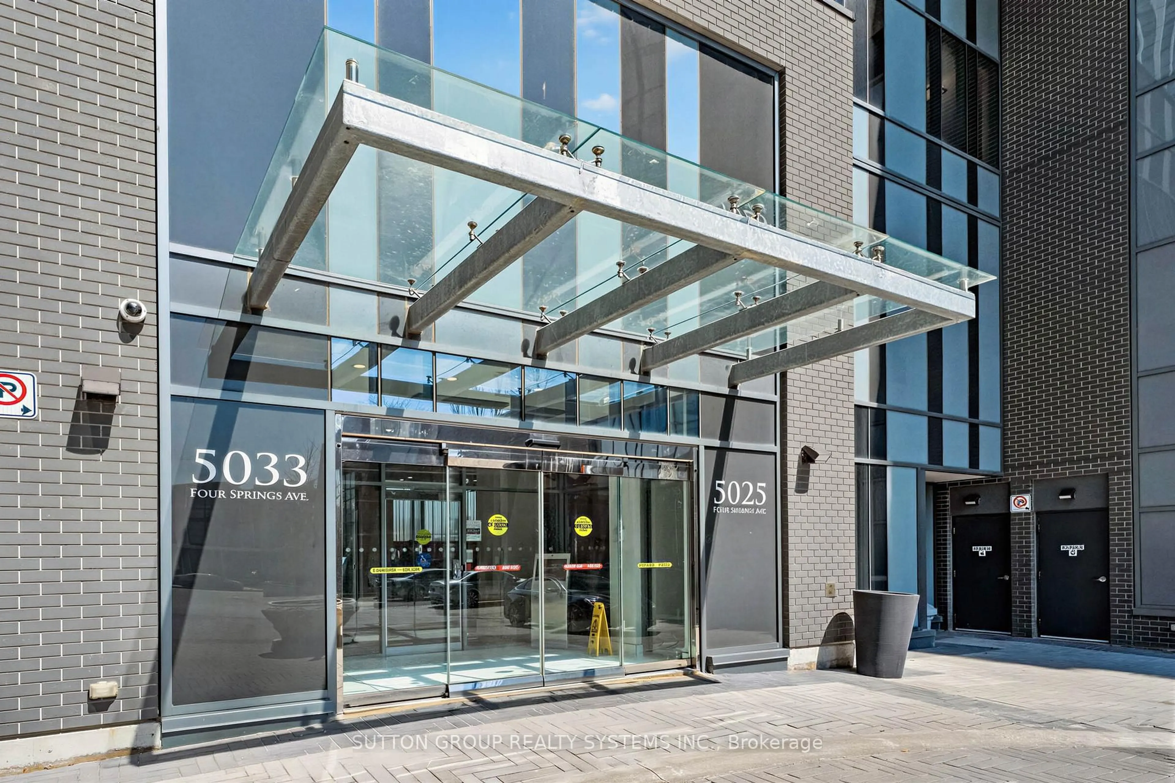 Indoor foyer for 5025 Four Springs Ave #1410, Mississauga Ontario L5R 0G5