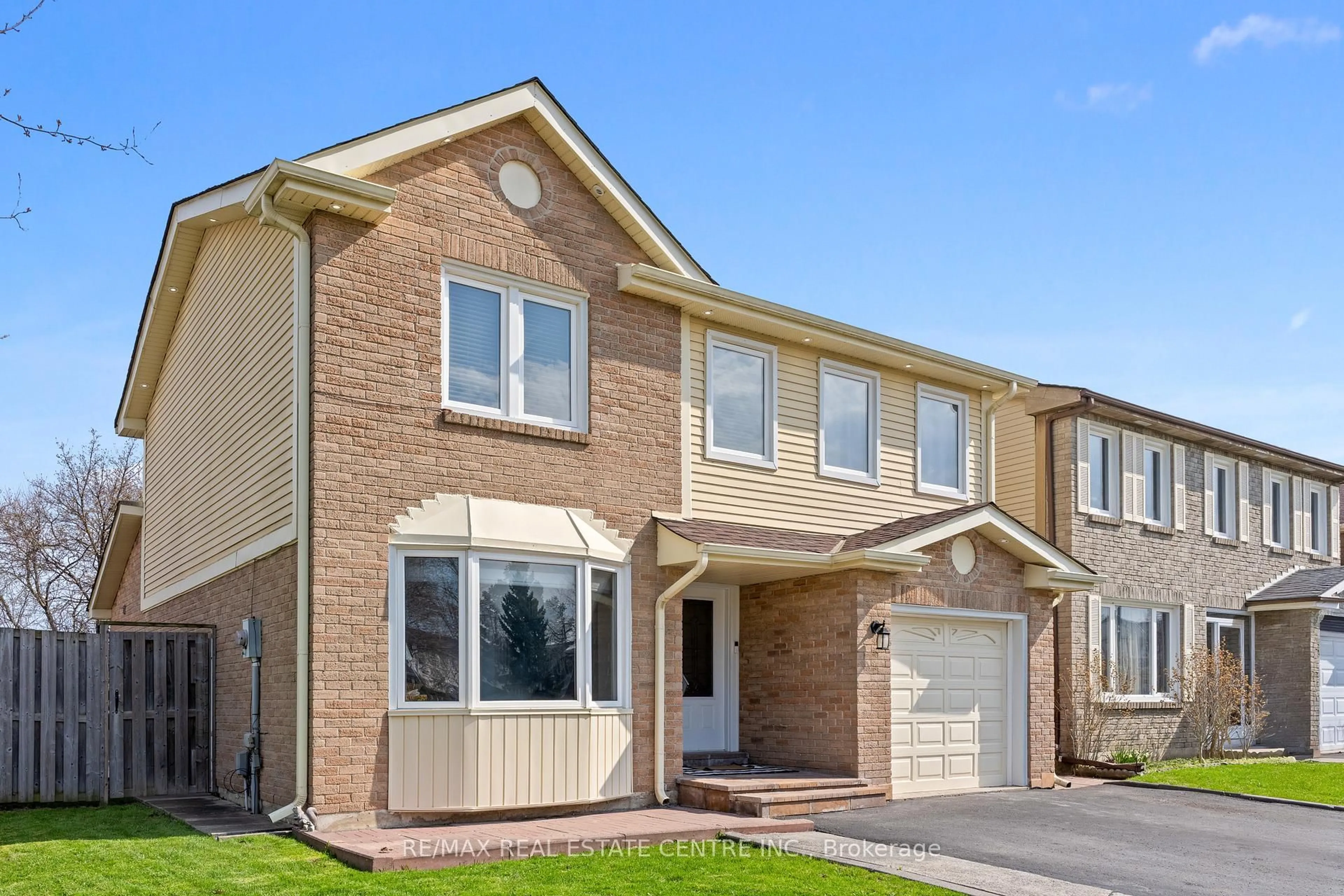 Home with brick exterior material, street for 44 Mikado Cres, Brampton Ontario L6S 3R6