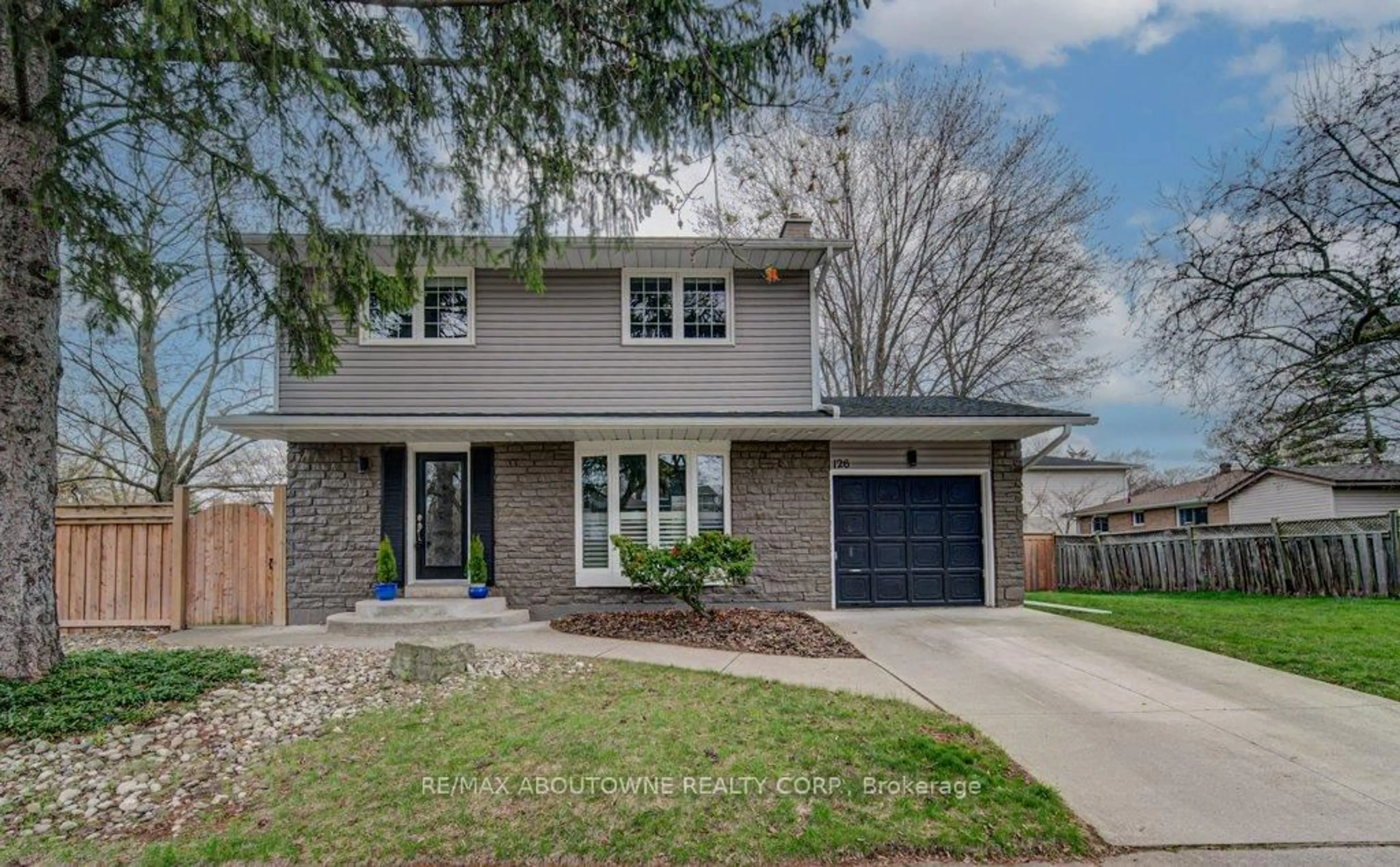 Home with brick exterior material, street for 126 Otter Cres, Oakville Ontario L6H 1E6