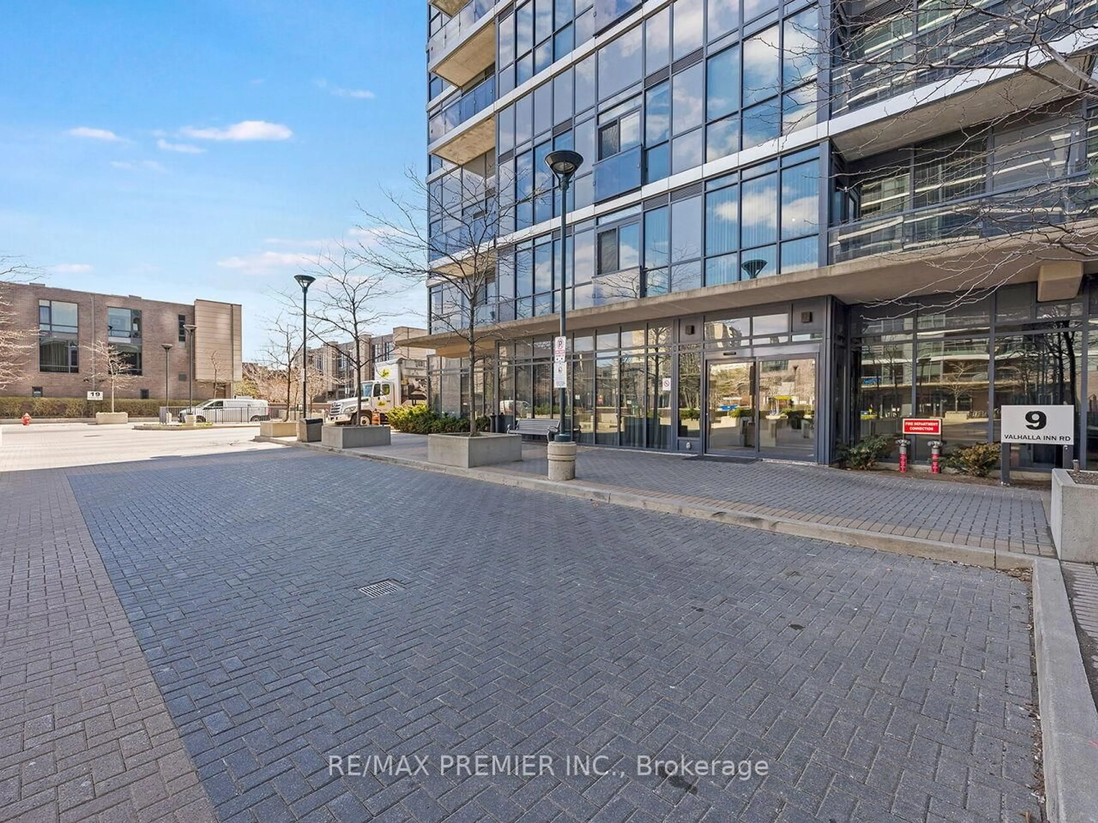 Unknown for 9 Valhalla Inn Rd #609, Toronto Ontario M9B 1S9