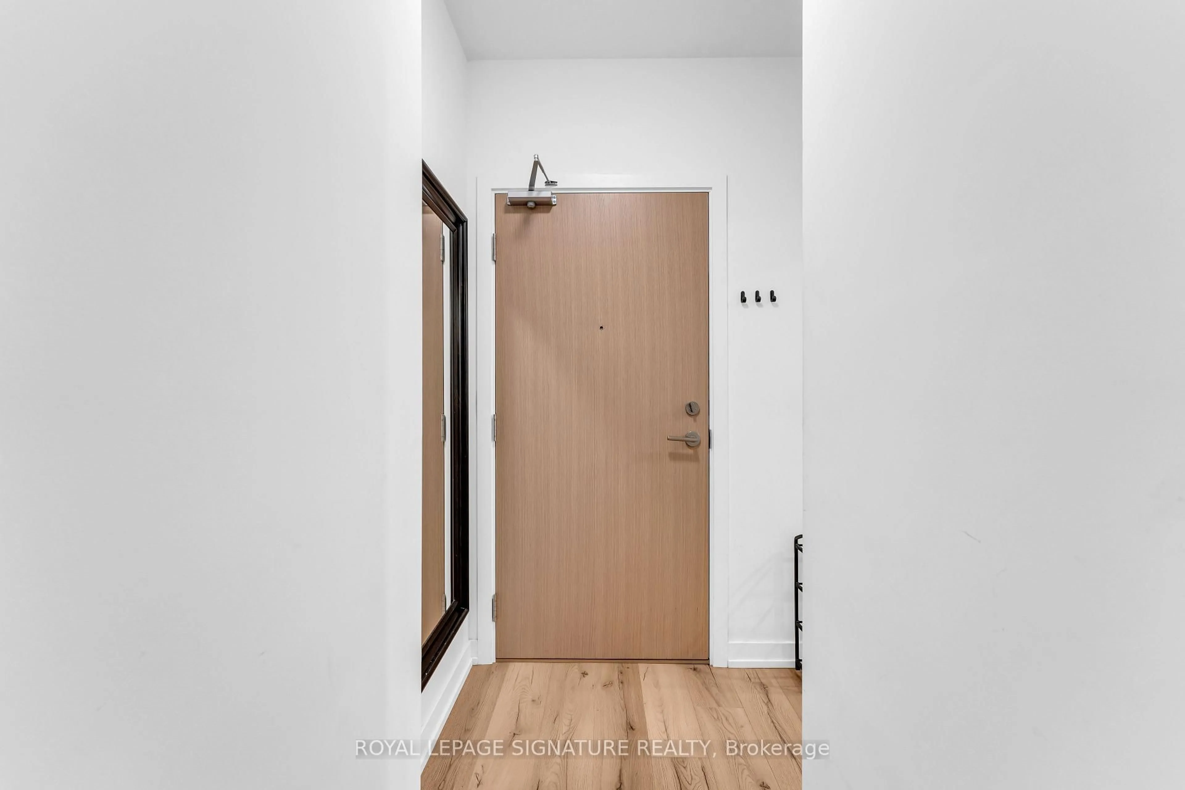 Indoor entryway for 1195 The Queensway #317, Toronto Ontario M8Z 1R6