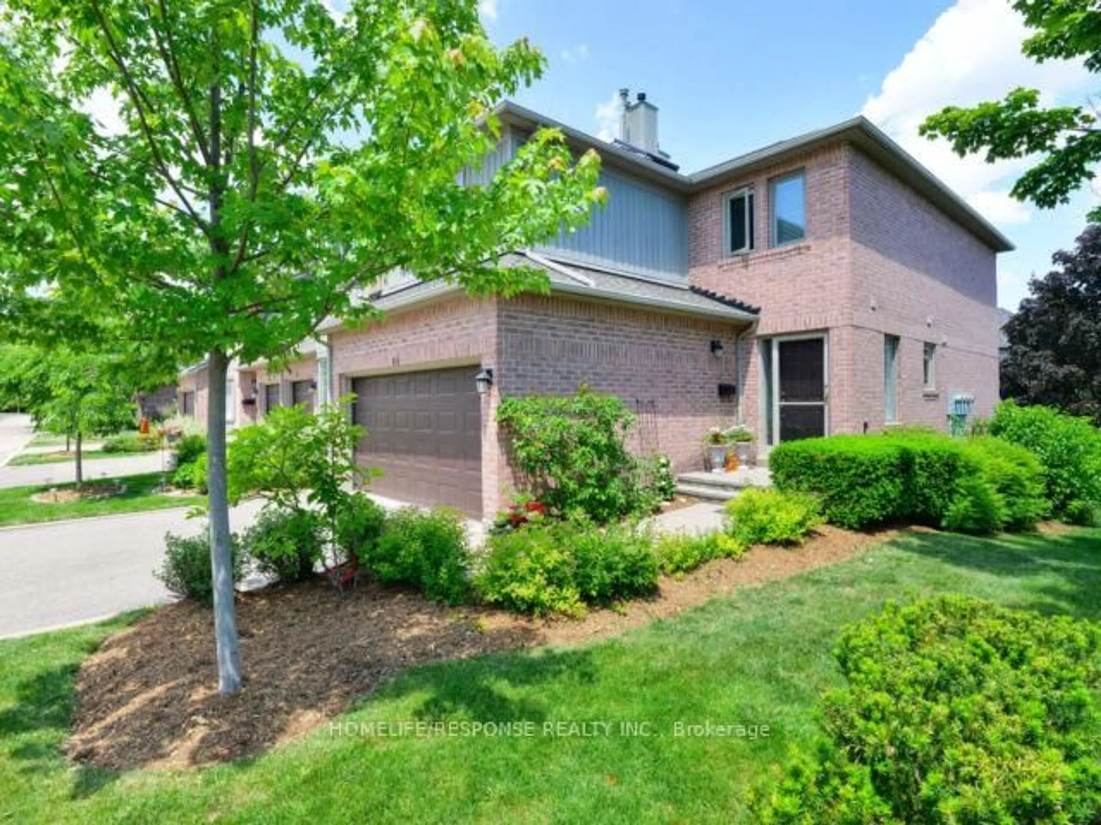 Home with brick exterior material, street for 5480 GLEN ERIN Dr #96, Mississauga Ontario L5M 5R3