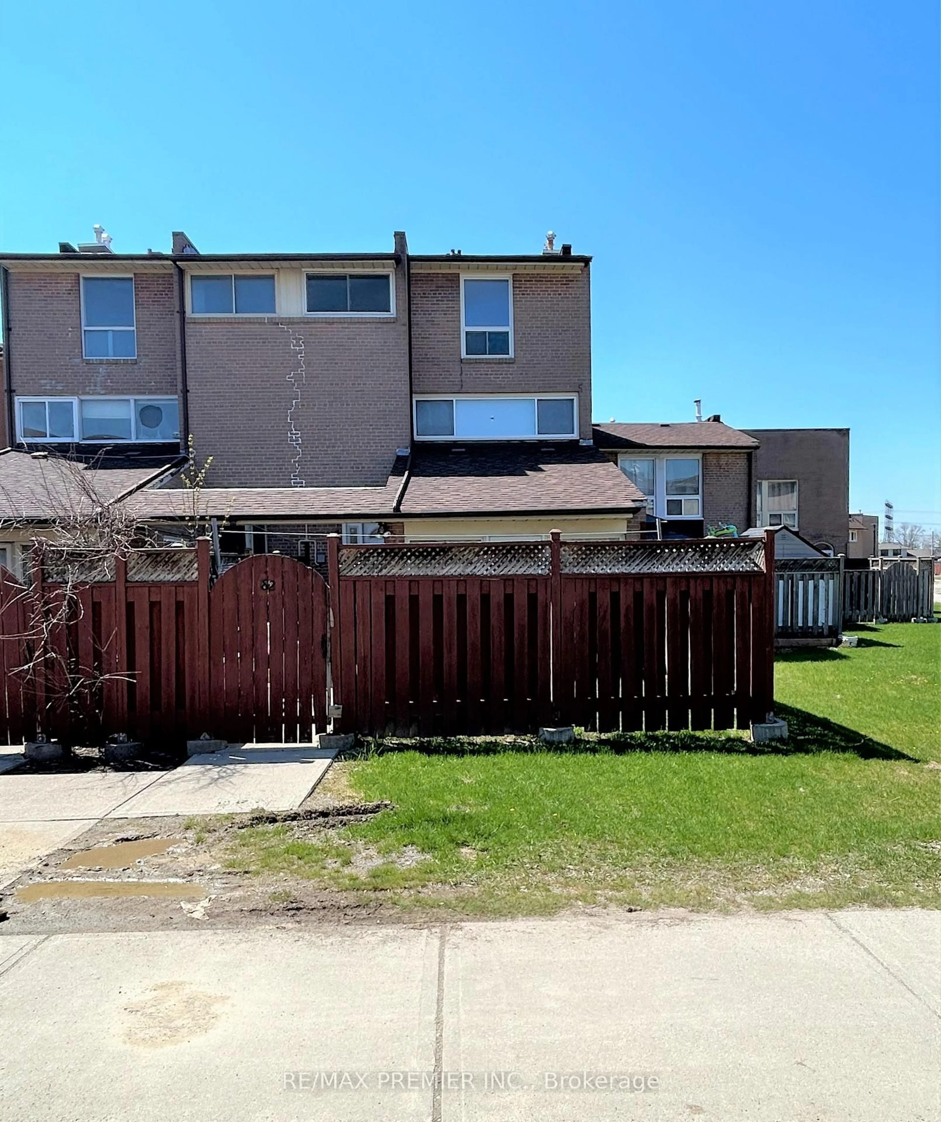 A pic from outside/outdoor area/front of a property/back of a property/a pic from drone, street for 248 John Garland Blvd #82, Toronto Ontario M9V 1N8