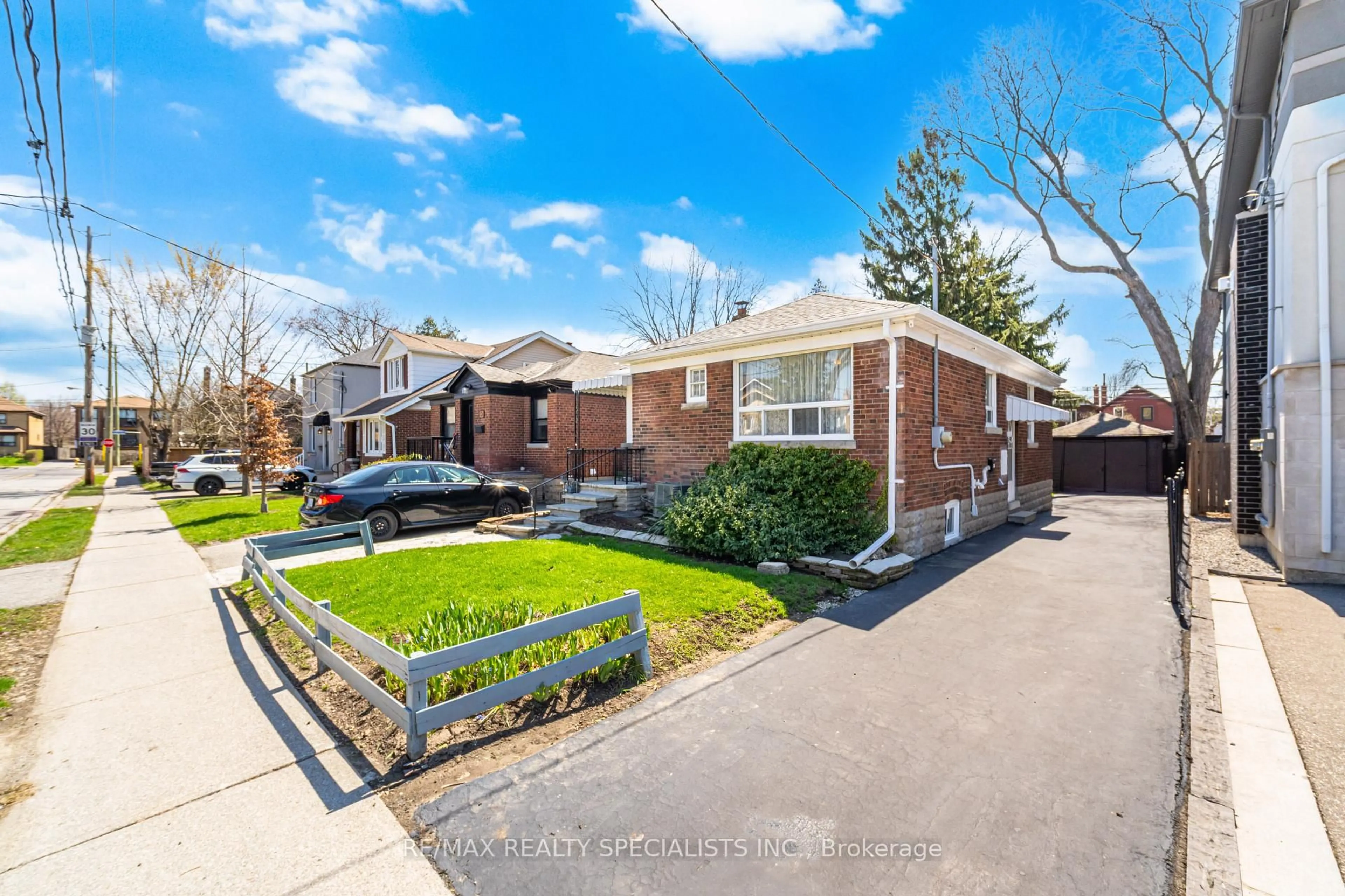 Home with brick exterior material, street for 15 Struthers St, Toronto Ontario M8V 1Y2