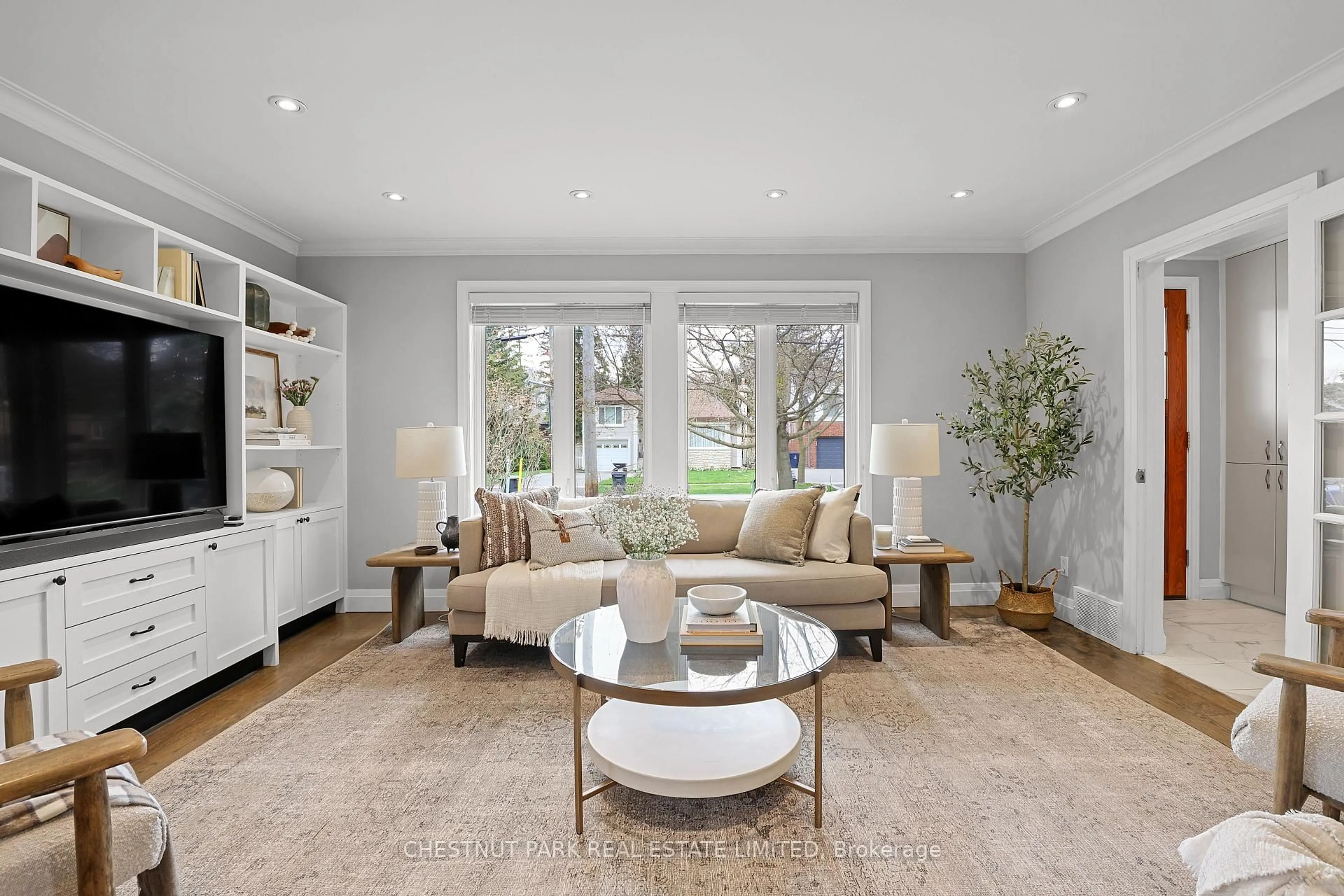 Living room with furniture, unknown for 27 Cedarcrest Dr, Toronto Ontario M9A 2V4