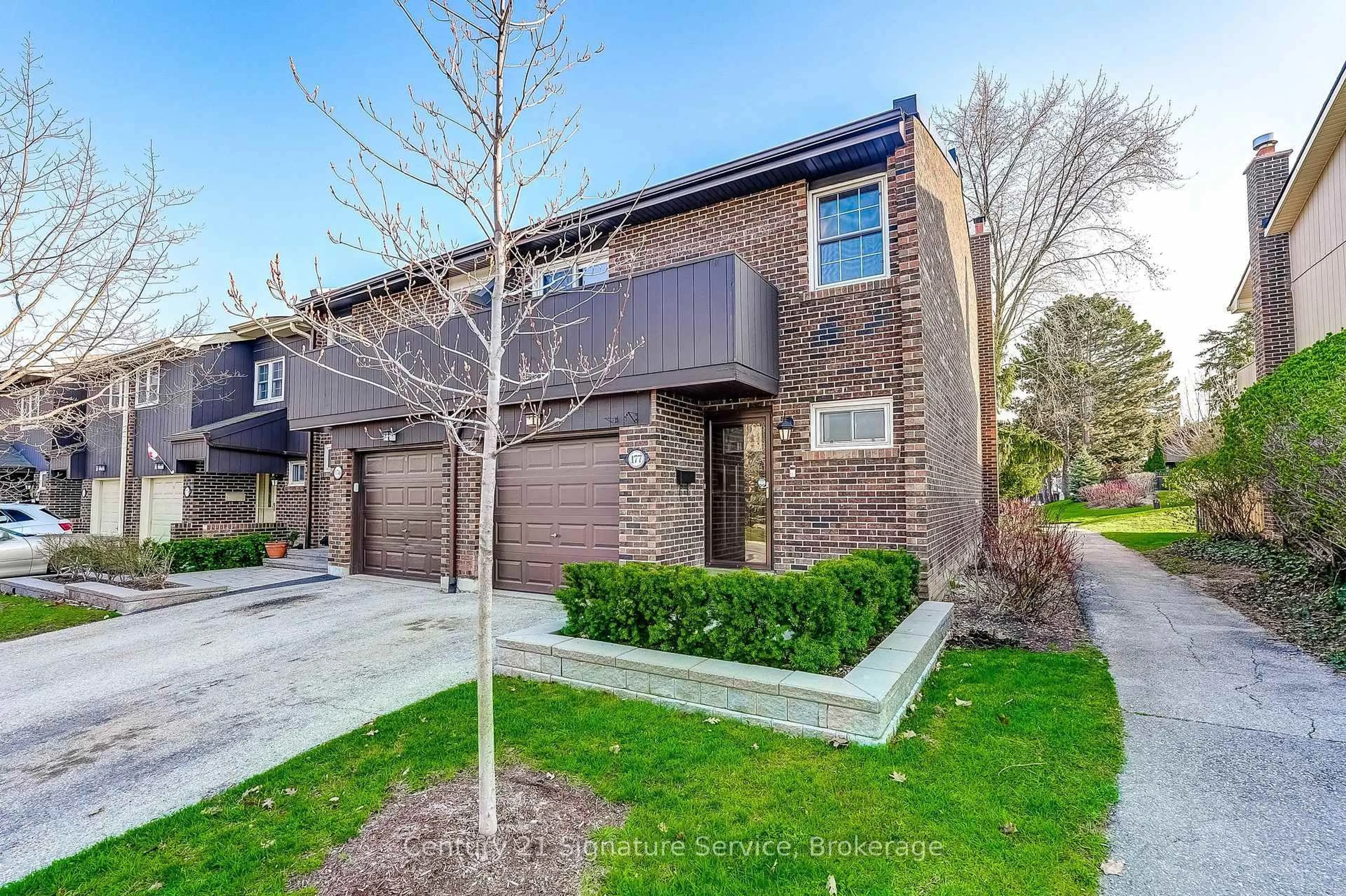 Home with brick exterior material, street for 1951 Rathburn Rd #177, Mississauga Ontario L4W 2N9