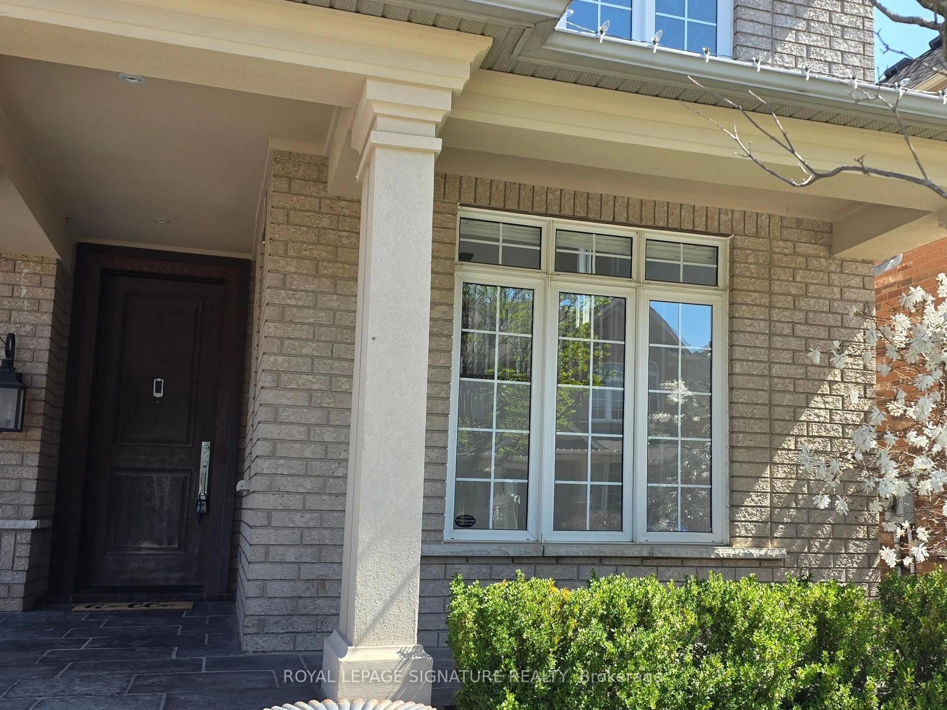 Unknown for 2096 Newell Cres, Burlington Ontario L7L 7C2