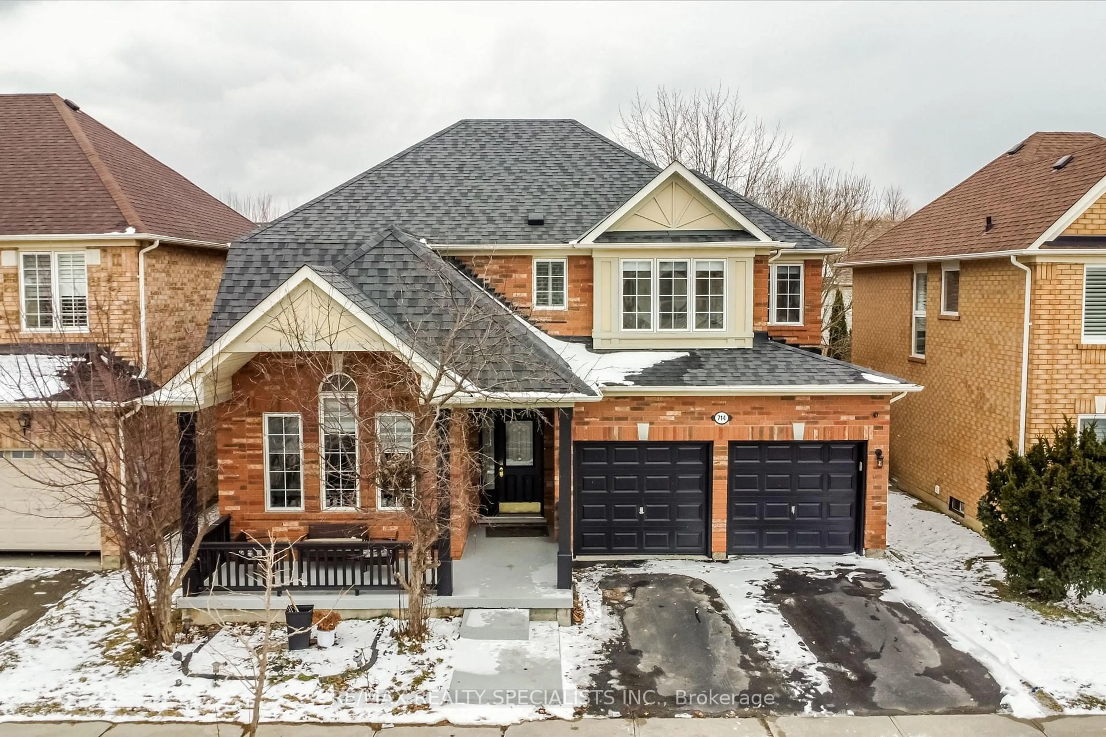 Home with brick exterior material, street for 714 TRUDEAU Dr, Milton Ontario L9T 5L3