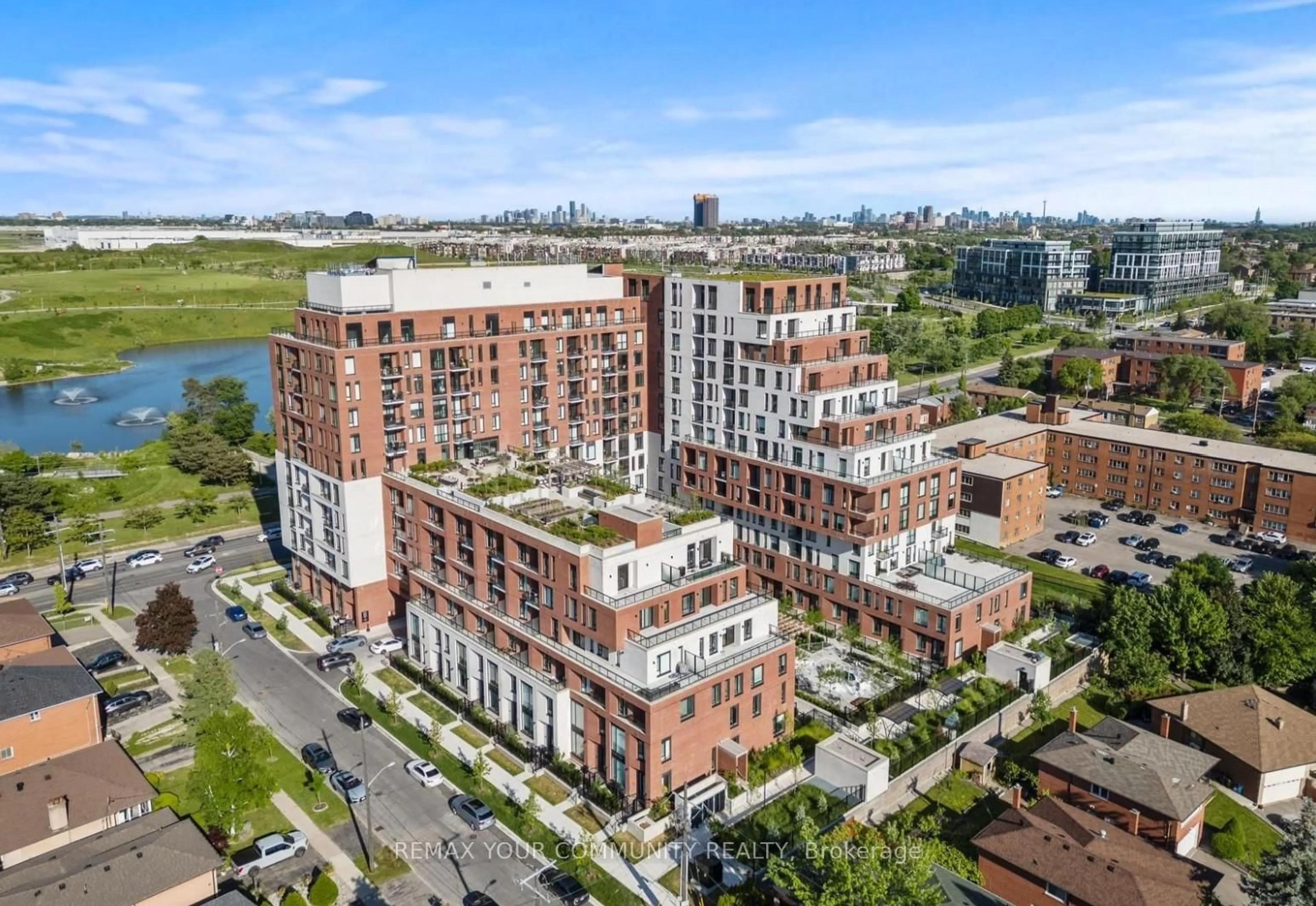 A pic from outside/outdoor area/front of a property/back of a property/a pic from drone, city buildings view from balcony for 3100 Keele St #504, Toronto Ontario M3M 2H4