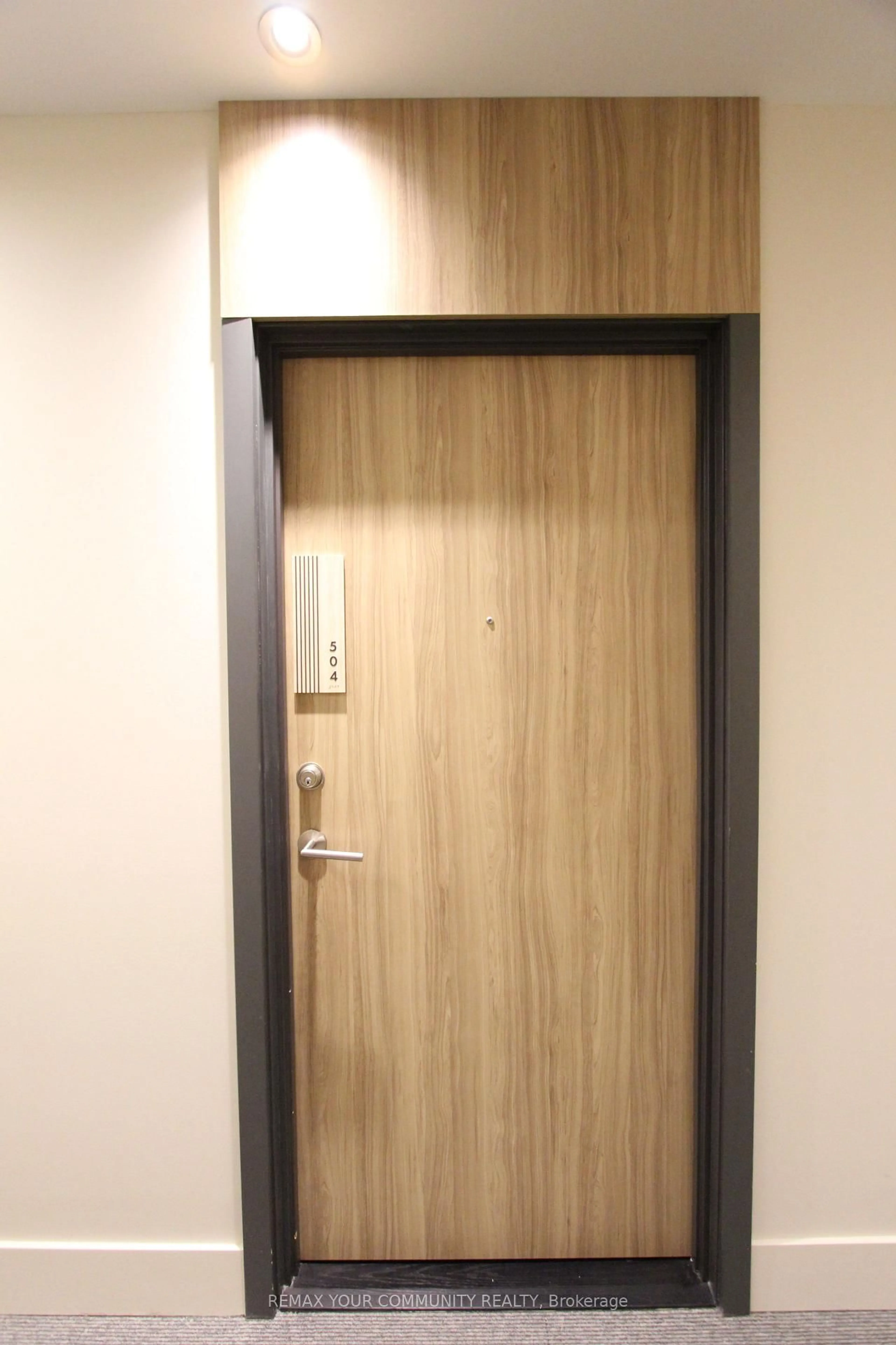 Indoor foyer for 3100 Keele St #504, Toronto Ontario M3M 2H4