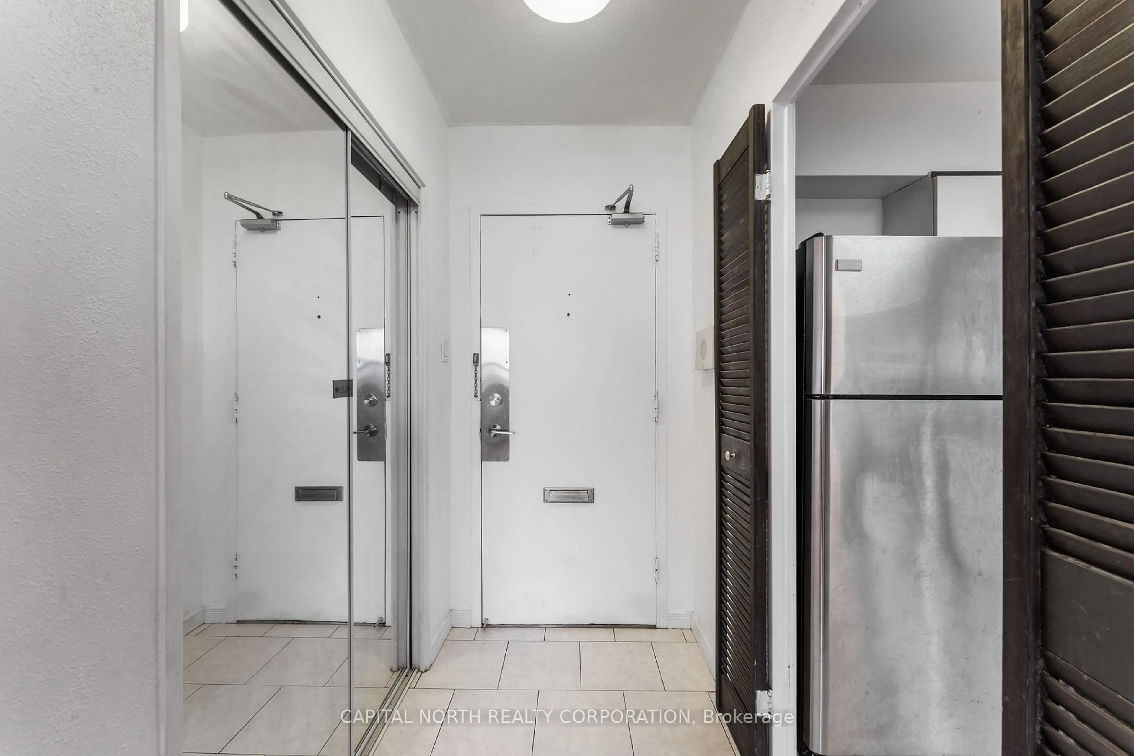 Indoor foyer for 551 The West Mall #1620, Toronto Ontario M9C 1G7