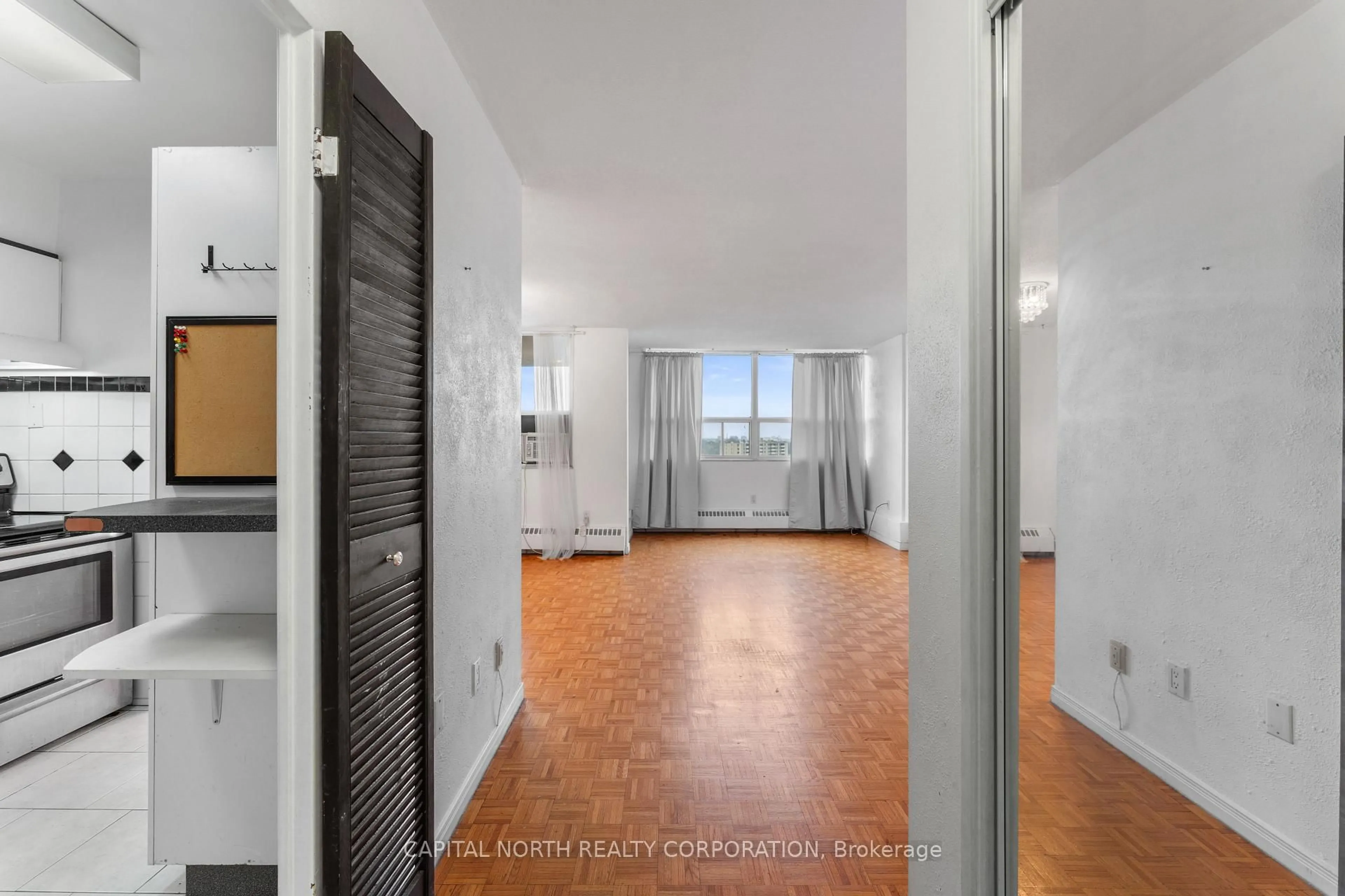 Unknown for 551 The West Mall #1620, Toronto Ontario M9C 1G7