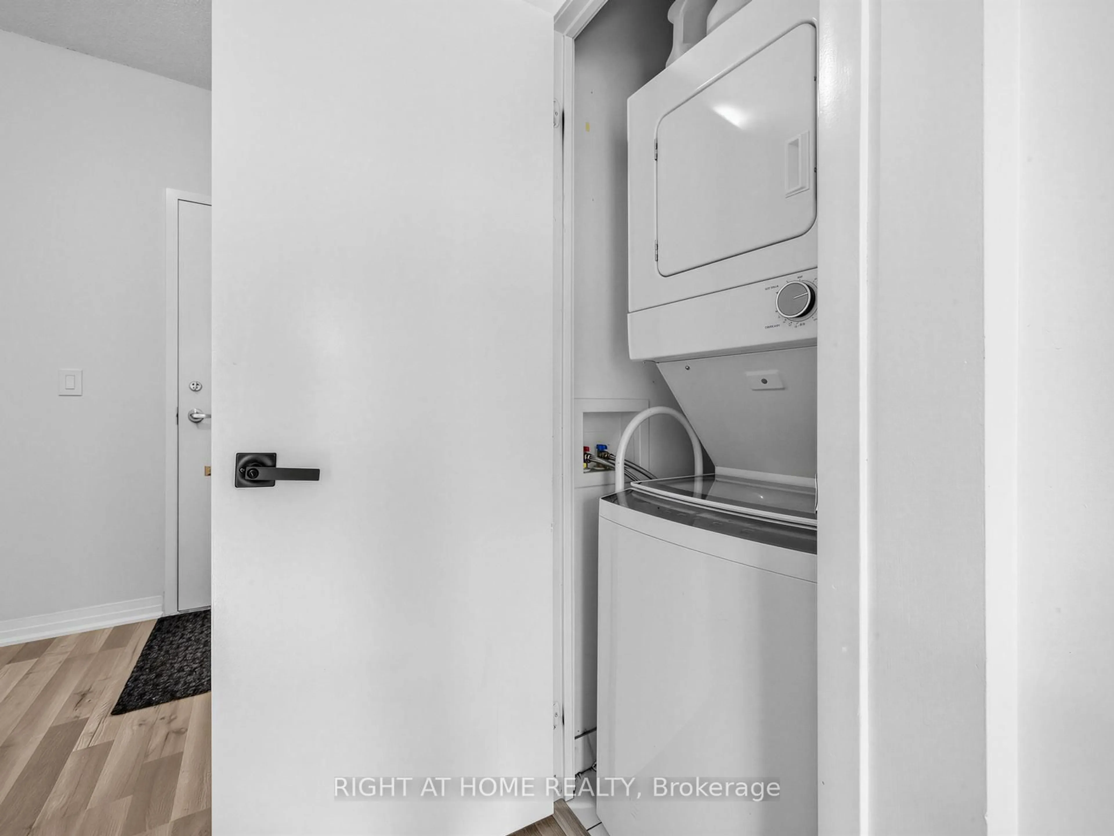 Laundry room for 155 Legion Rd #208, Toronto Ontario M8Y 0A7