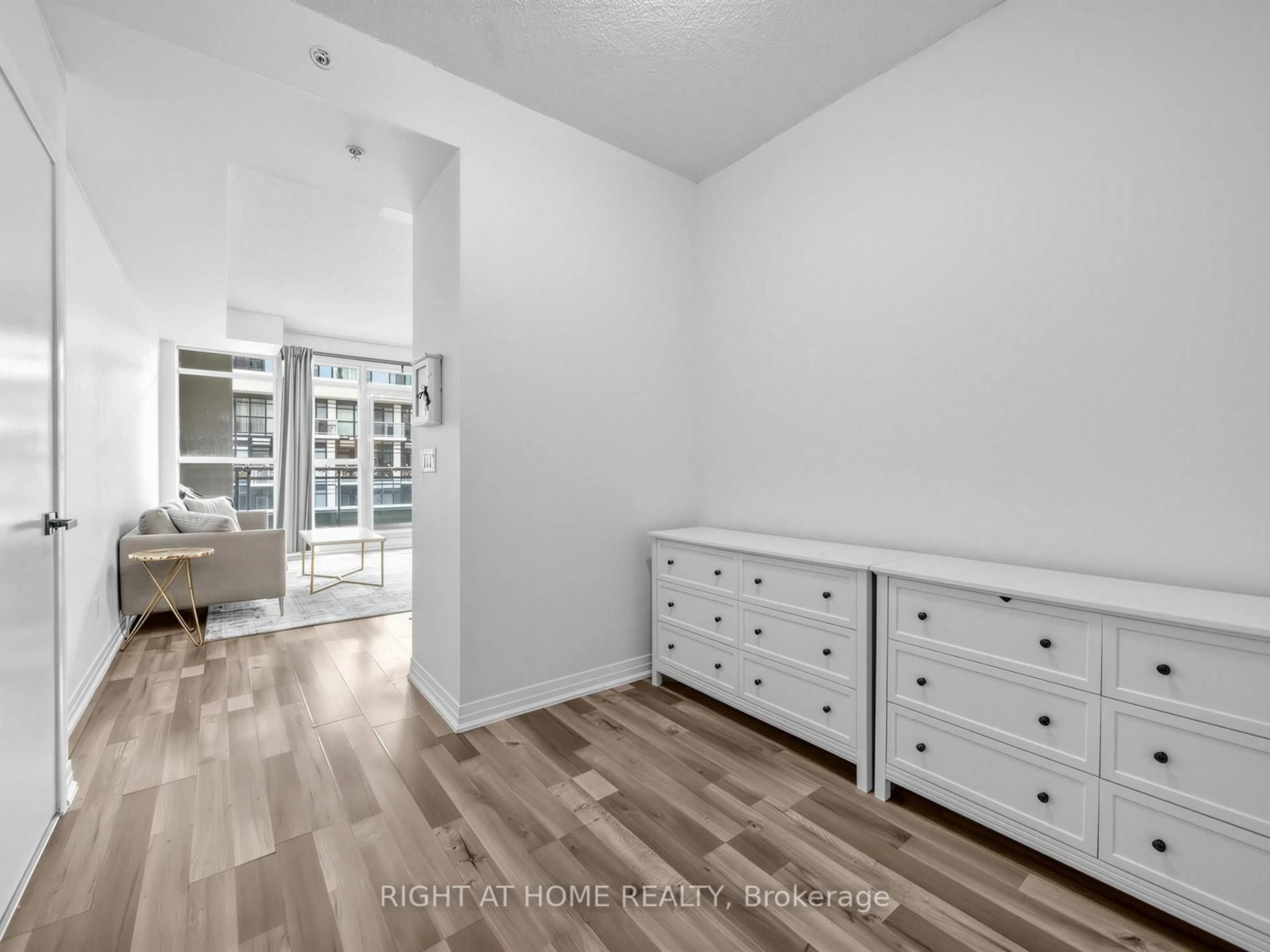 Indoor entryway for 155 Legion Rd #208, Toronto Ontario M8Y 0A7