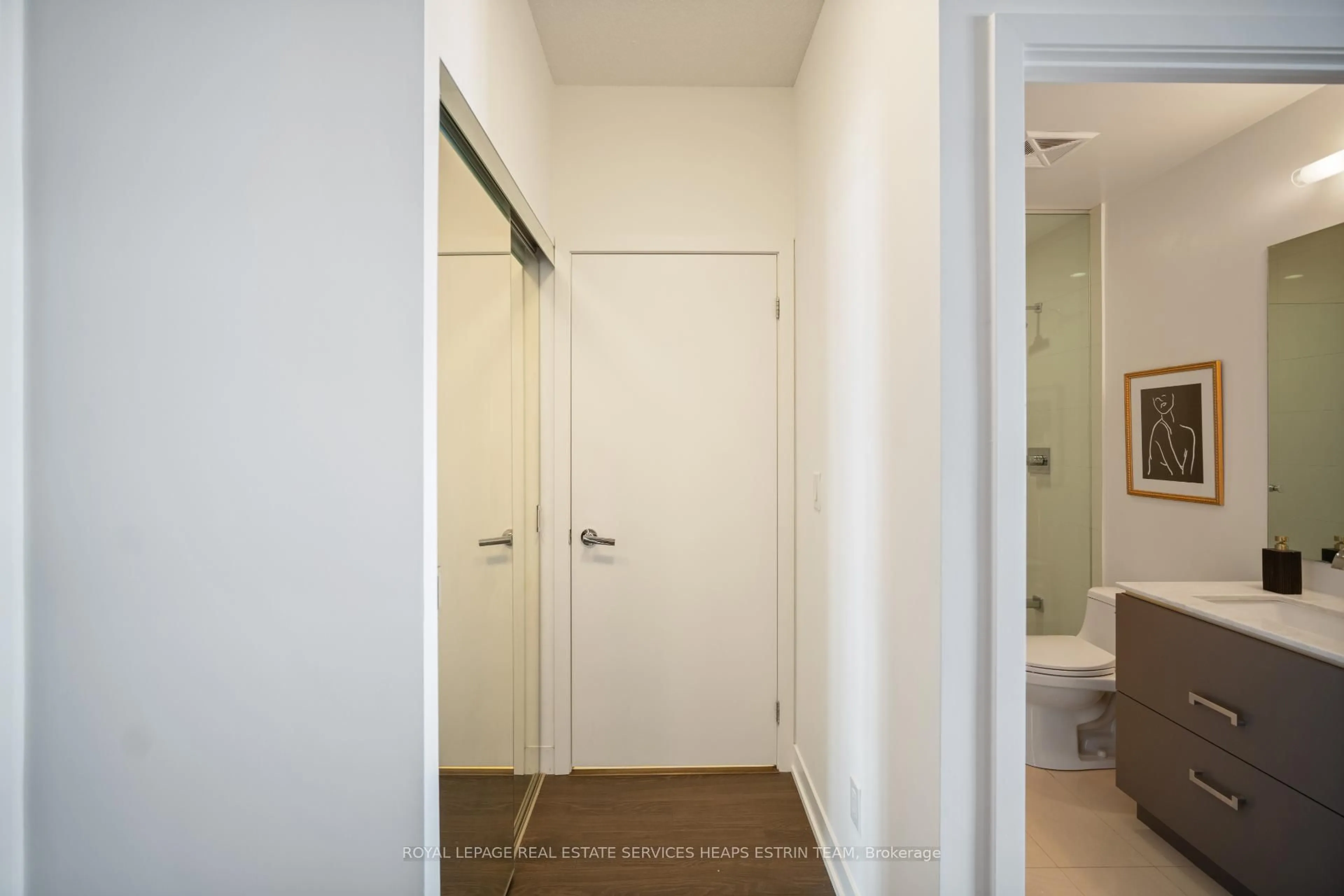 Unknown for 1830 Bloor St #842, Toronto Ontario M6P 0A2