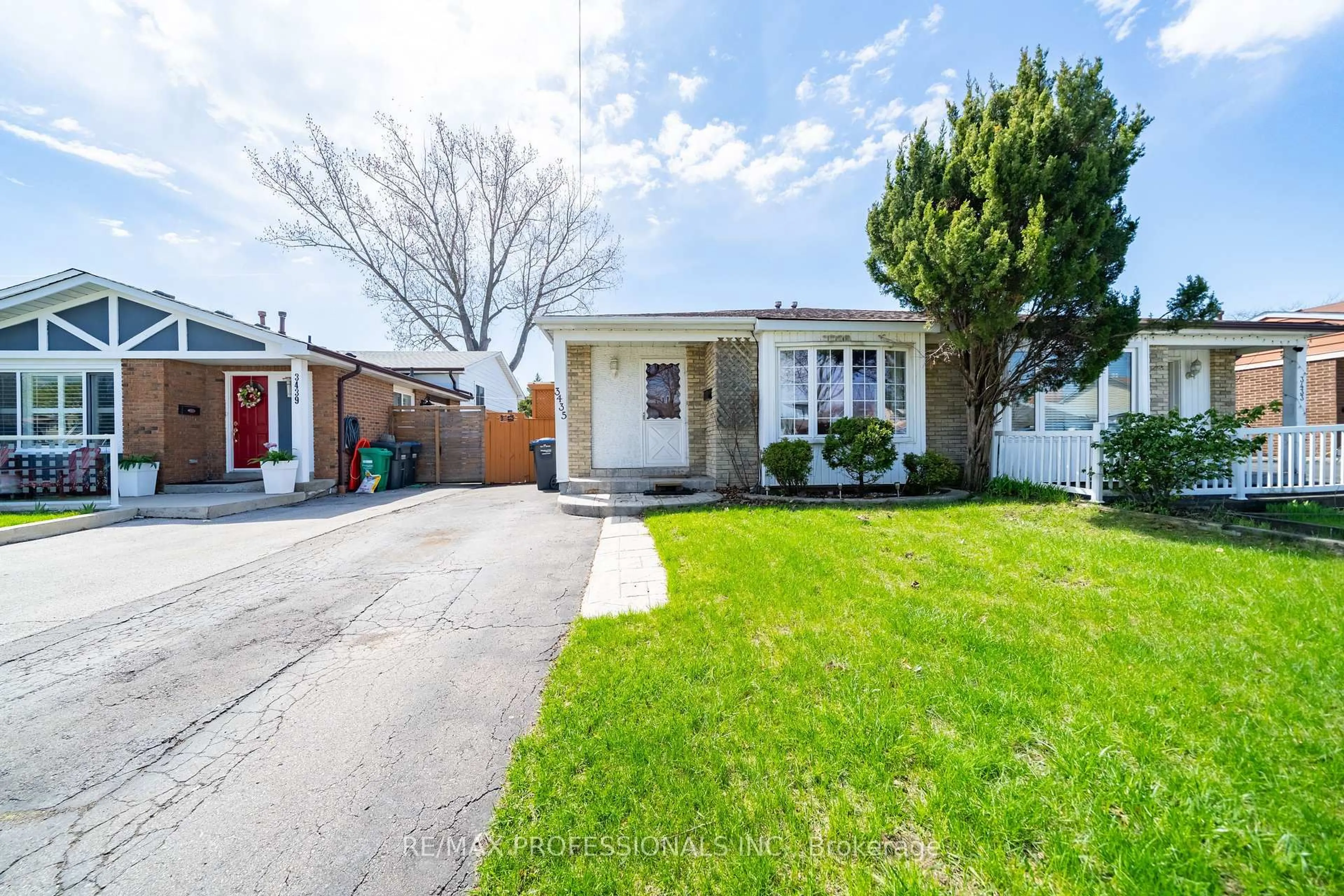 Unknown for 3435 Martins Pine Cres, Mississauga Ontario L5L 1G3