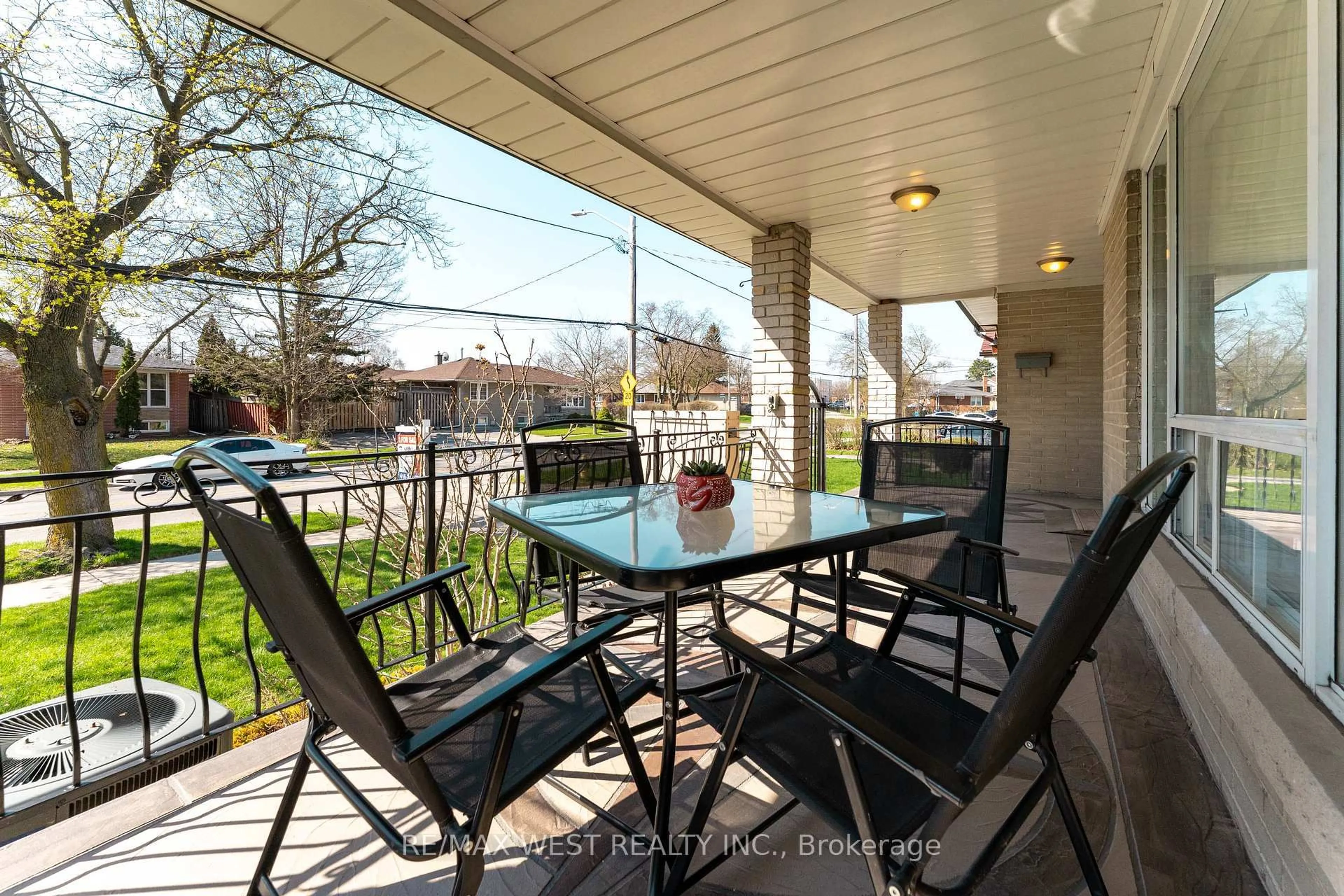 Patio, street for 34 Barkwin Dr, Toronto Ontario M9V 2W3