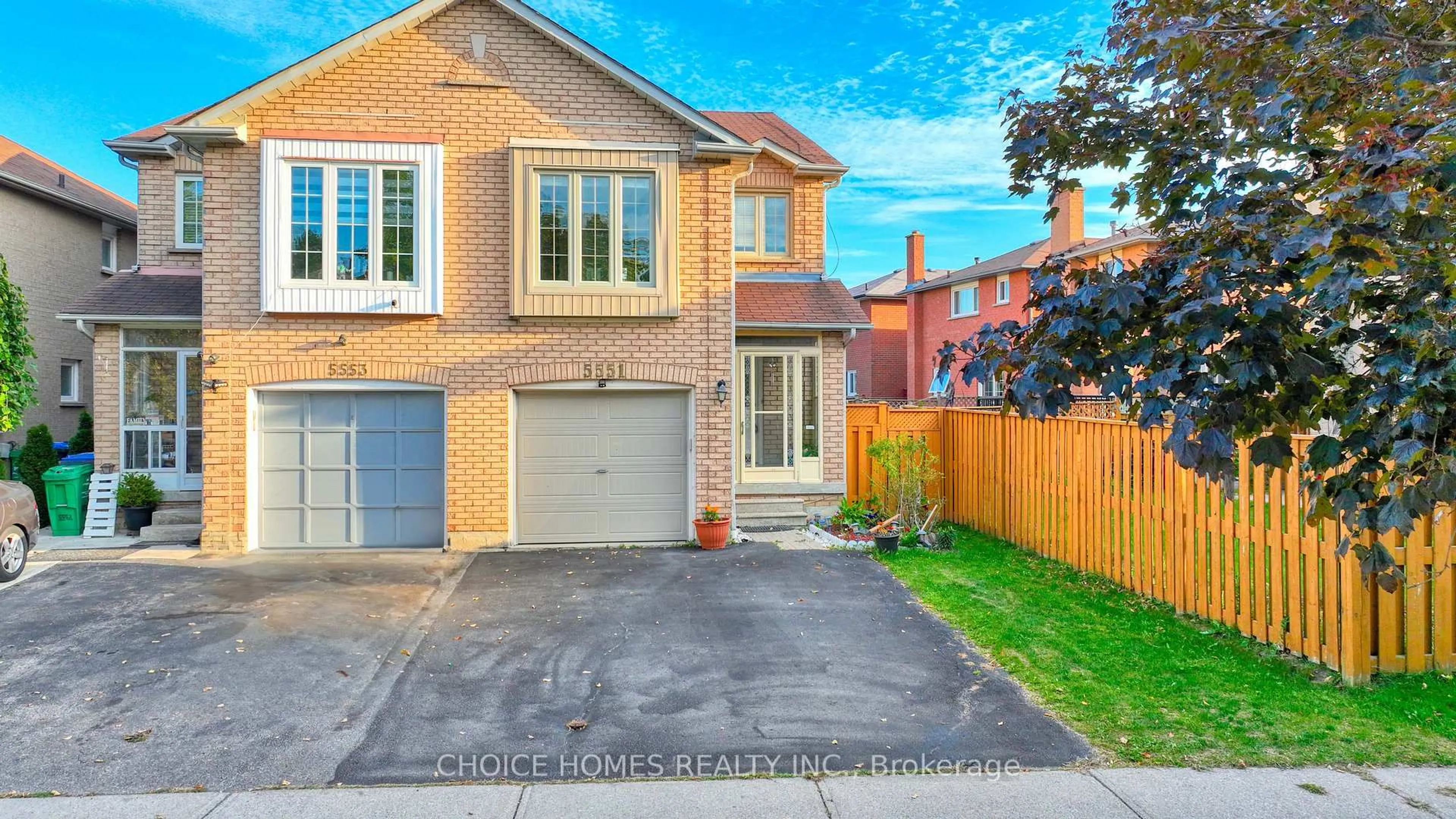 Home with brick exterior material, street for 5551 Cosmic Cres, Mississauga Ontario L4Z 3R9