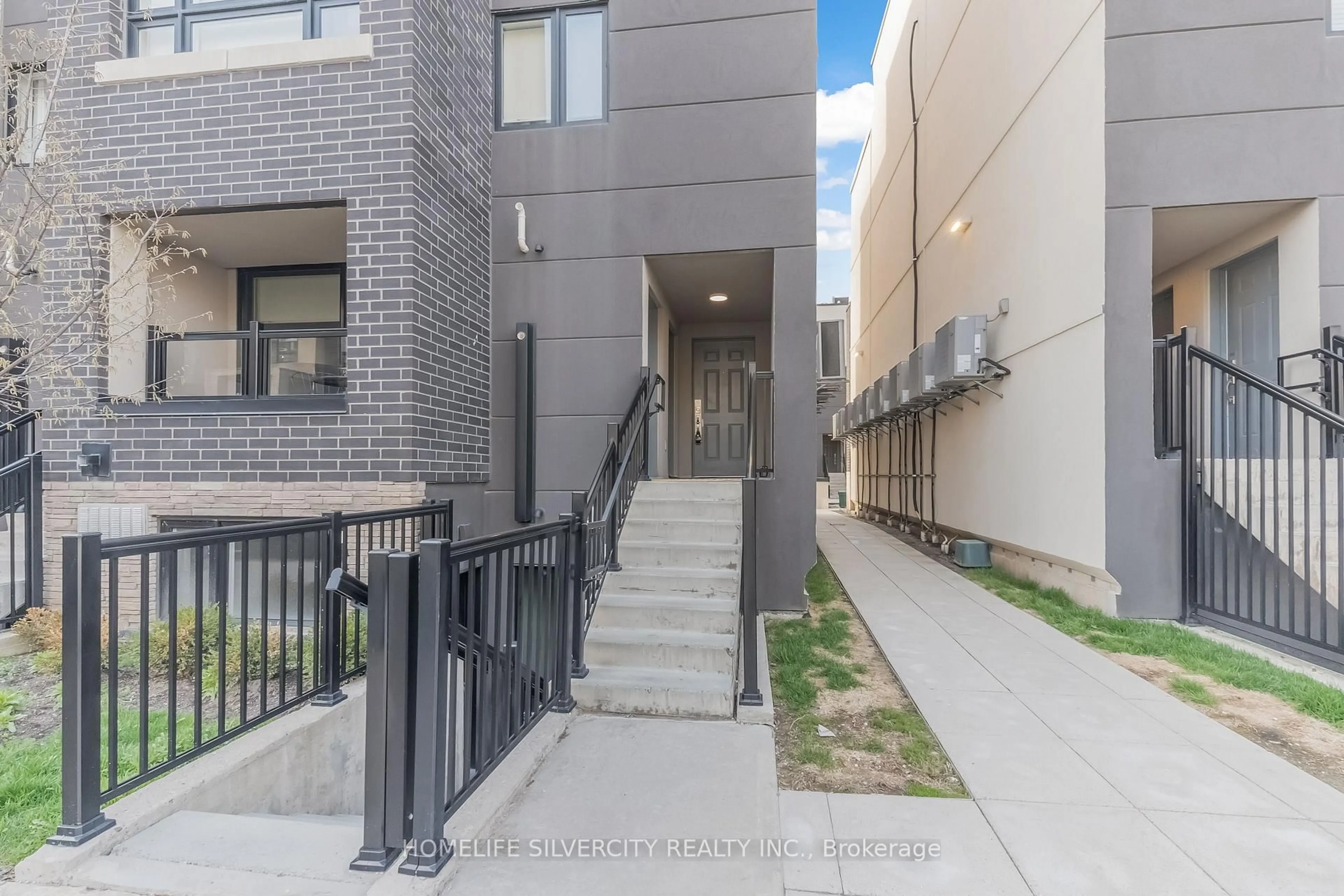 Unknown for 1131 Cooke Blvd #712, Burlington Ontario L7T 0C3