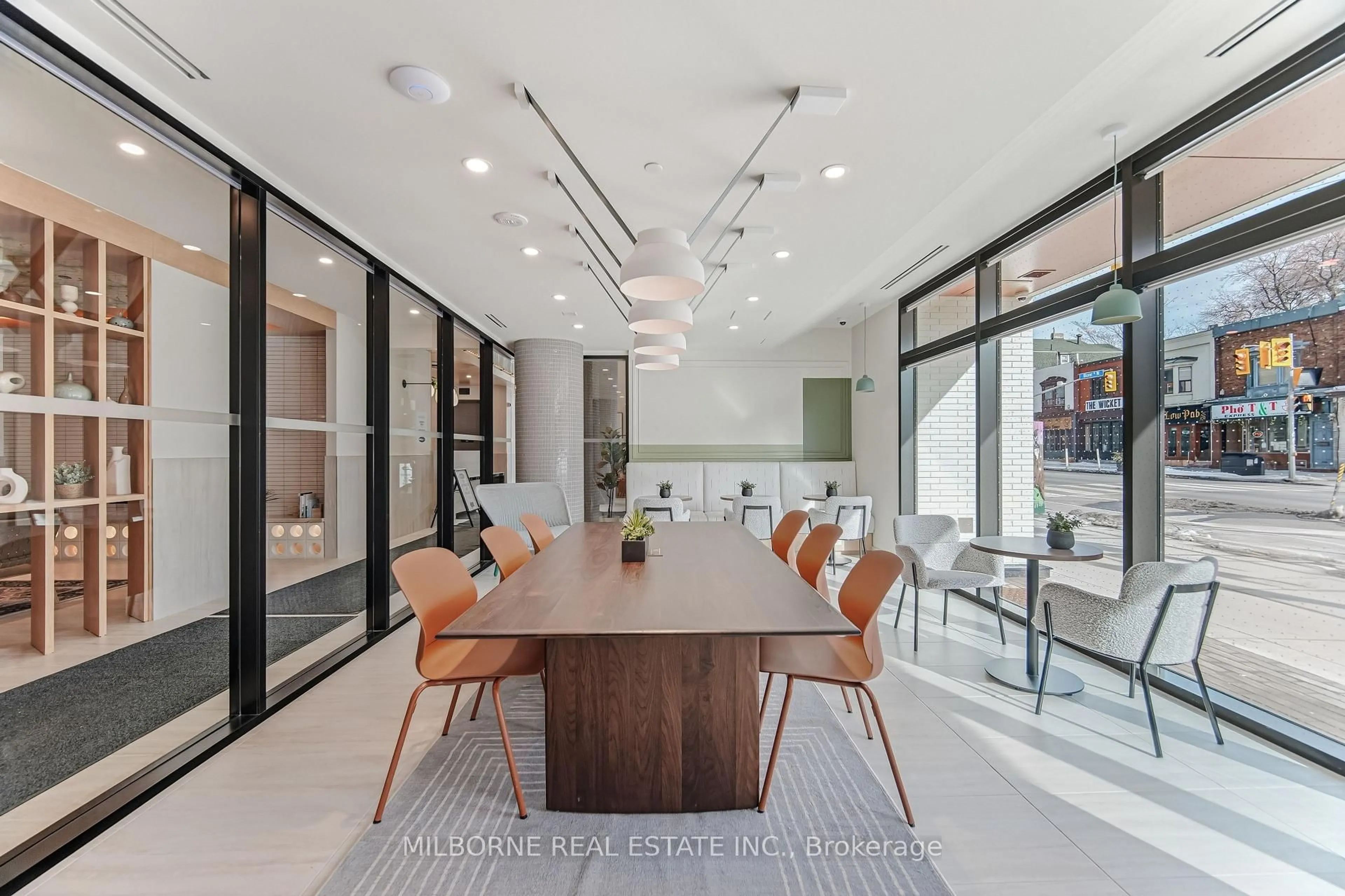 Dining room, ceramic/tile floor for 1660 Bloor St #1002, Toronto Ontario M6P 1A8