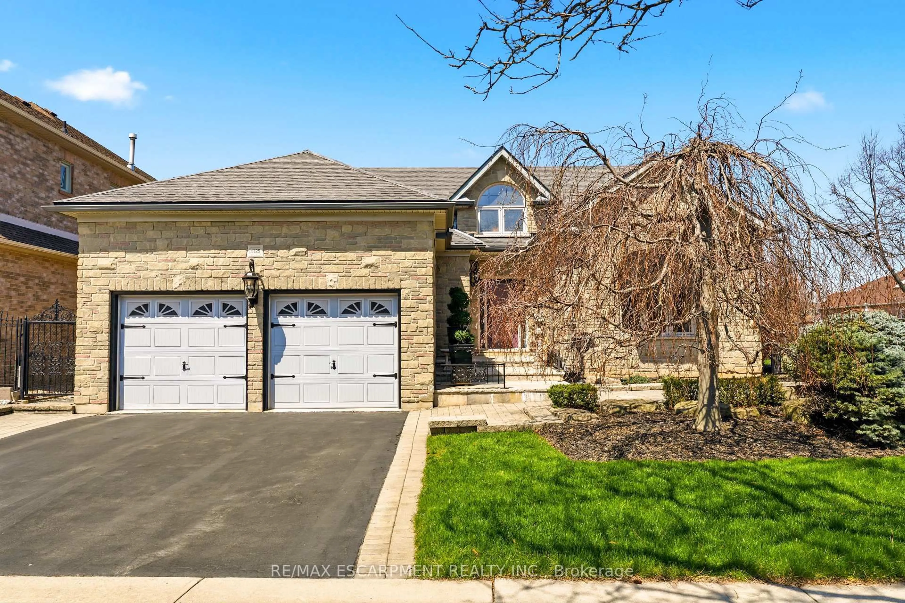 Unknown for 4125 Montrose Cres, Burlington Ontario L7M 4J5