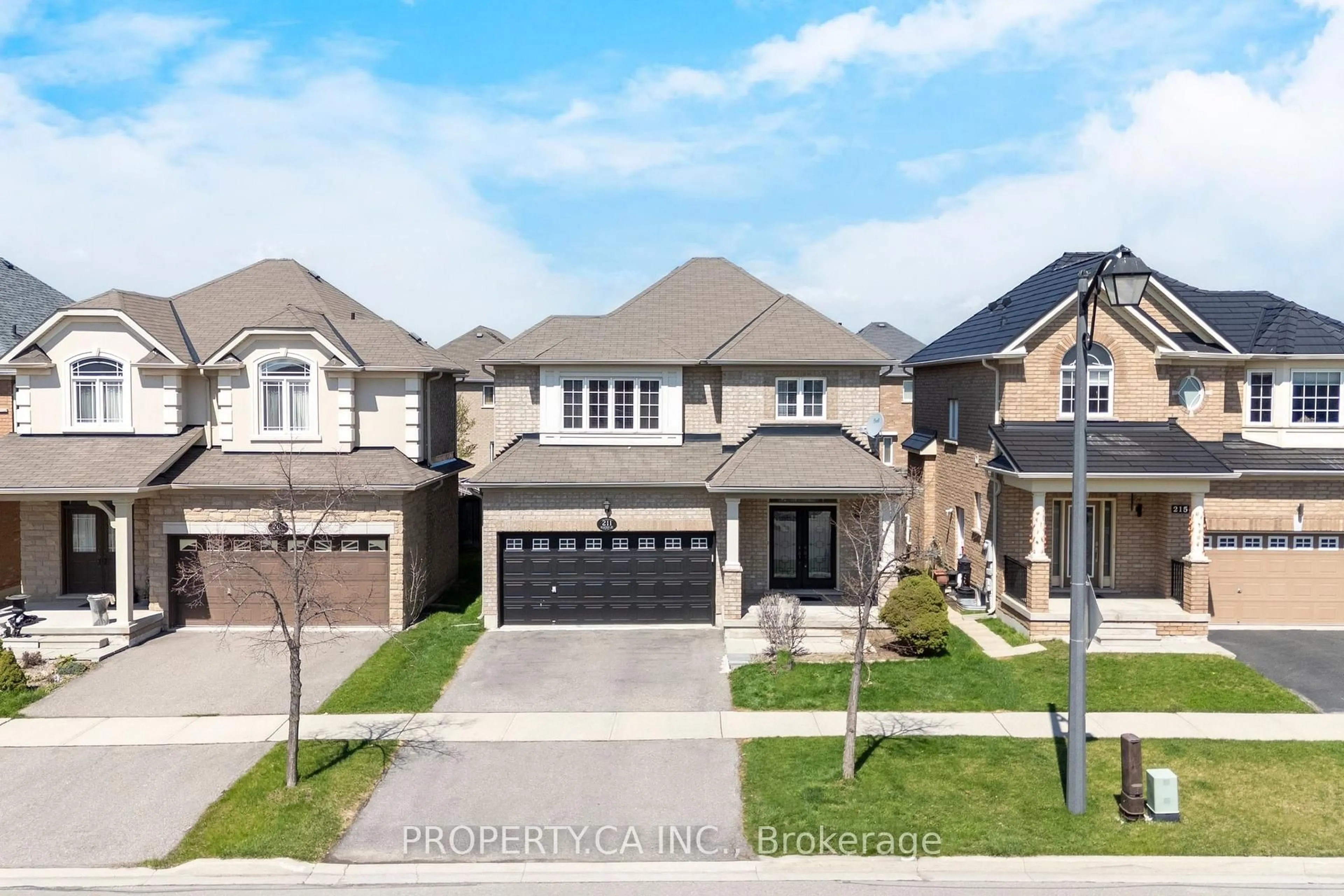 Home with brick exterior material, street for 211 Mclaughlin Ave, Milton Ontario L9T 7P4
