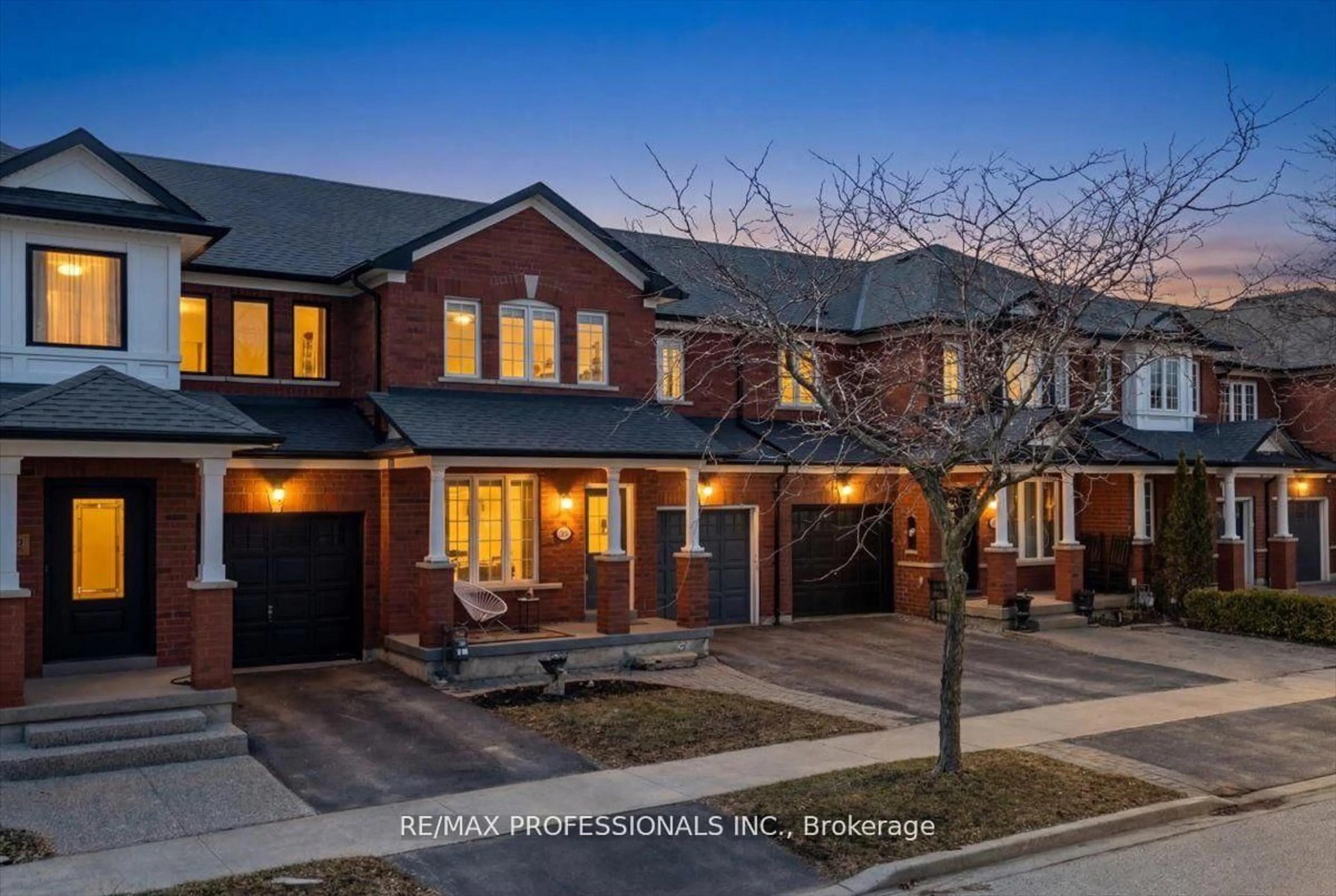 Home with brick exterior material, street for 514 Thelma St, Burlington Ontario L7L 6W8