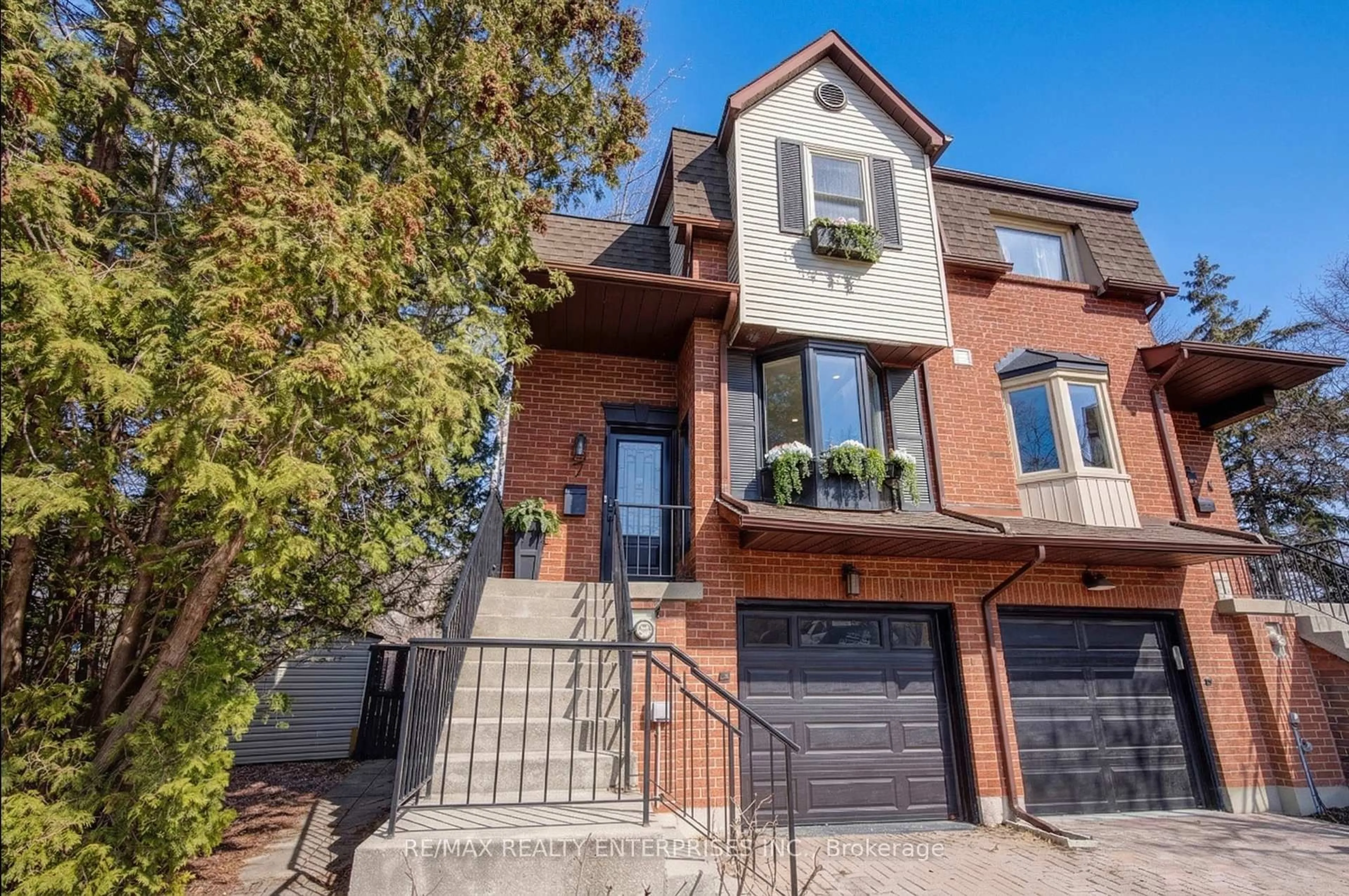 Home with brick exterior material, street for 7 Normandy Pl, Oakville Ontario L6K 1R9