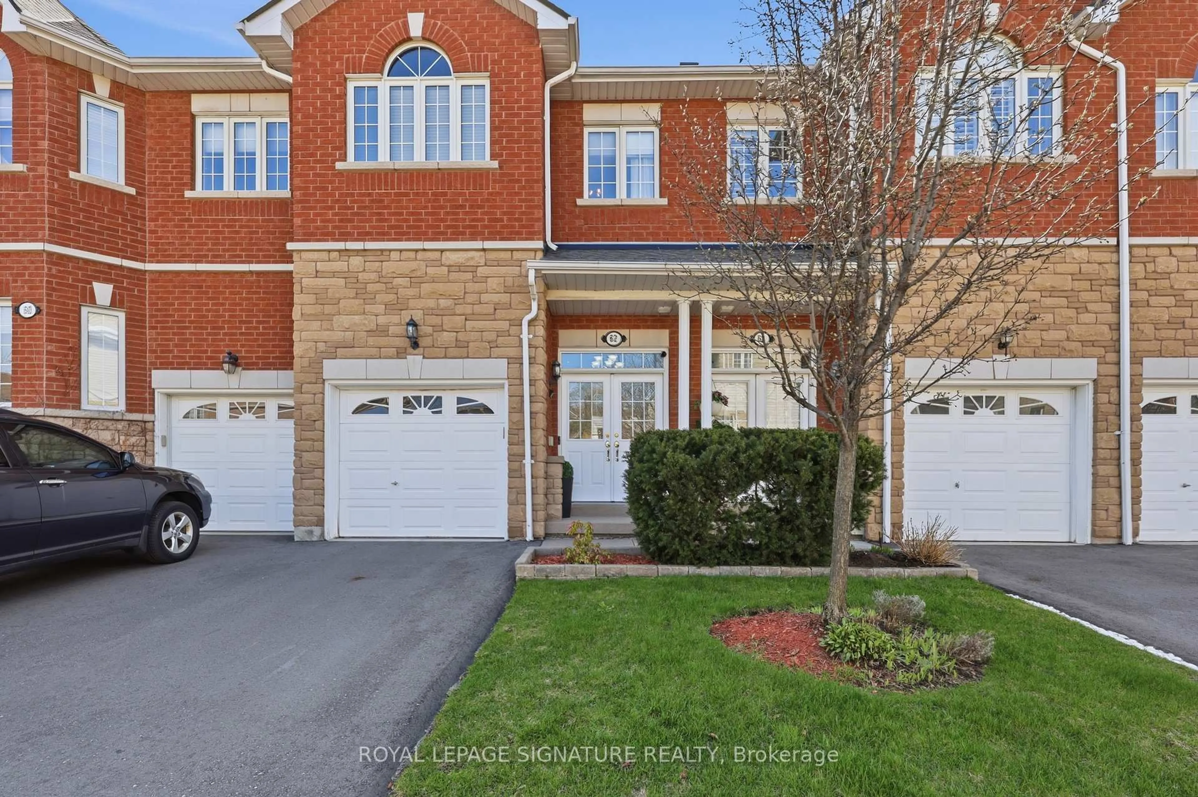 Home with brick exterior material, street for 470 Faith Dr #62, Mississauga Ontario L5R 4E9