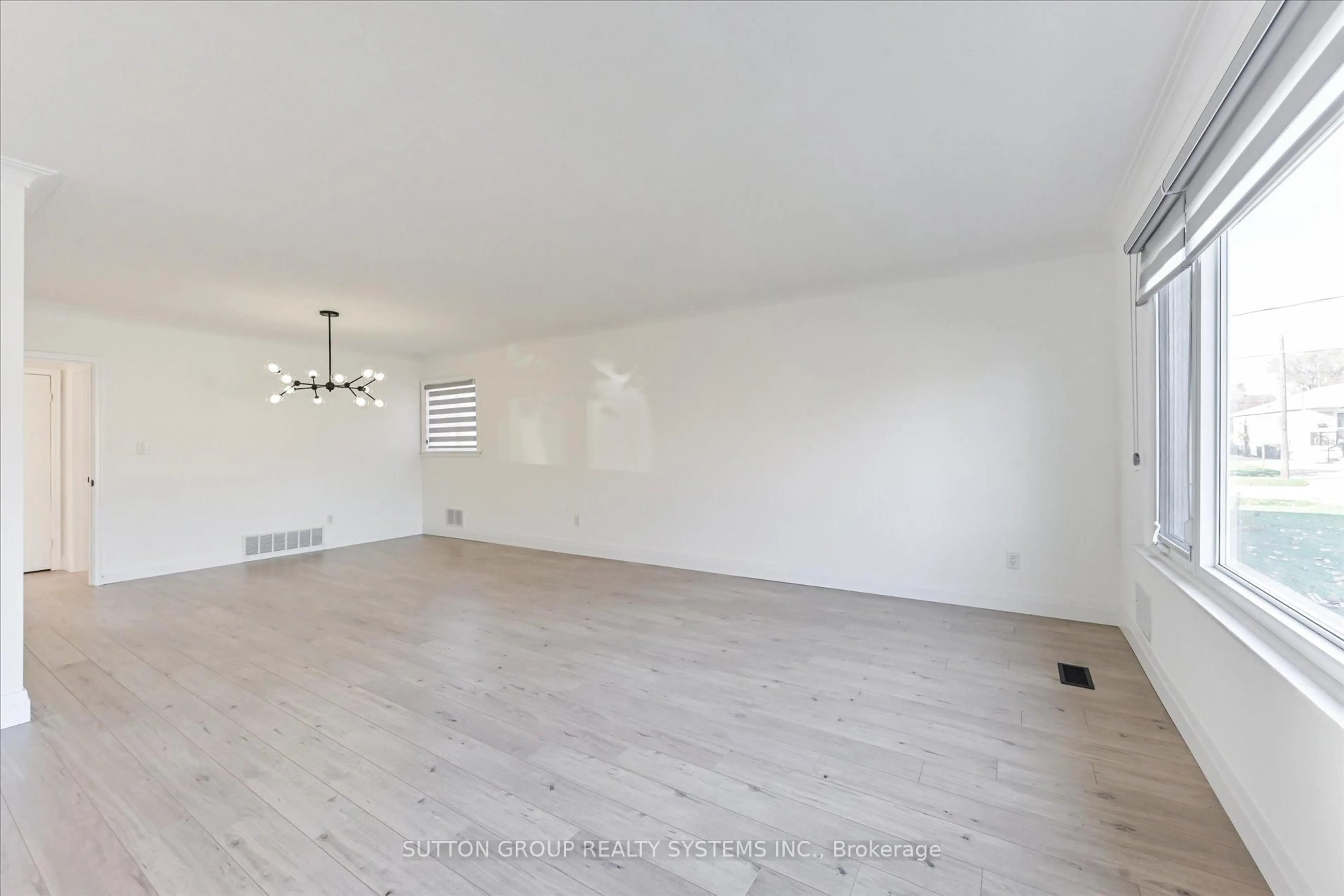 A pic of a room for 4 Cranston Rd, Toronto Ontario M9B 3X8