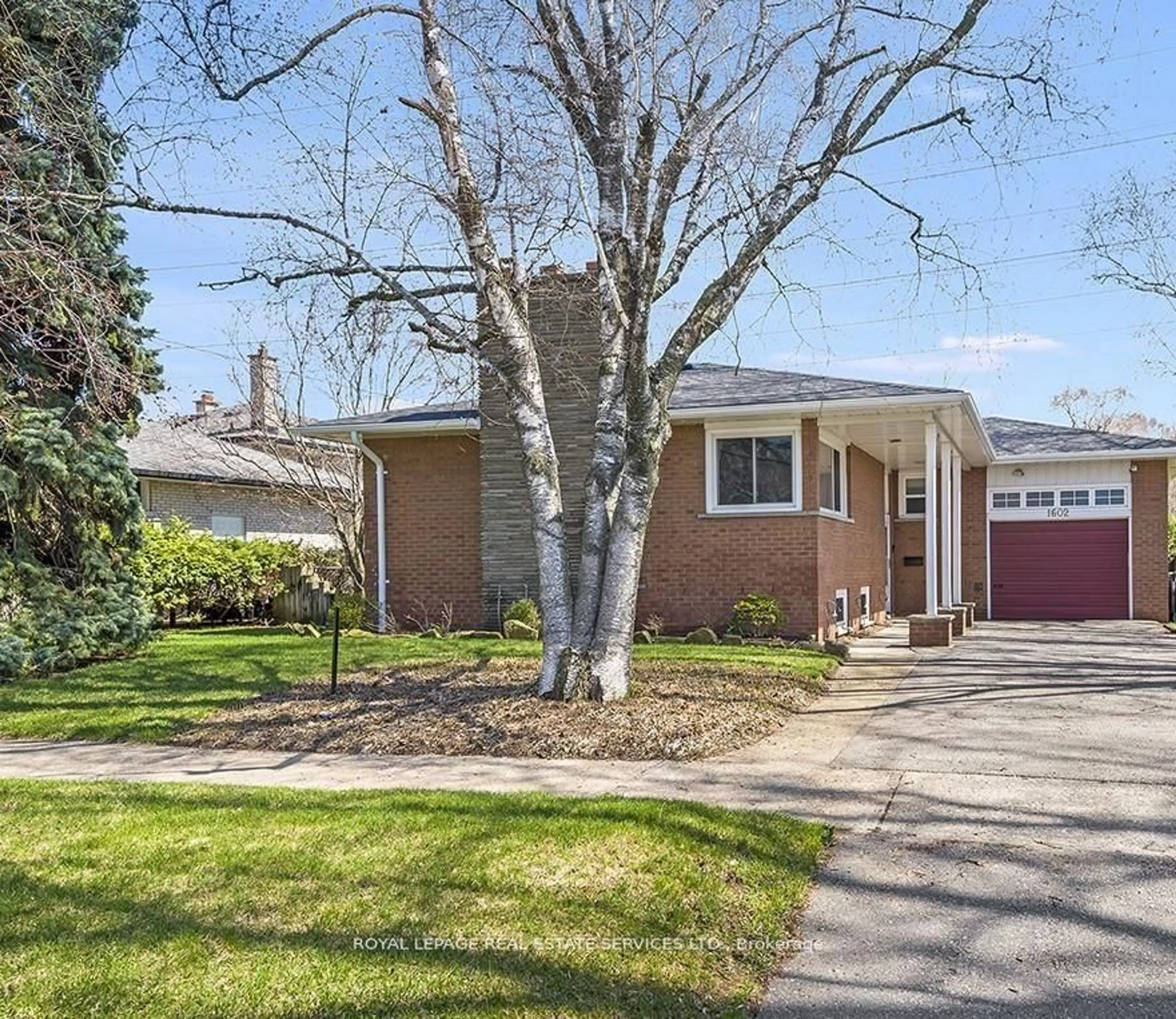 Home with brick exterior material, street for 1602 Carletta Dr, Mississauga Ontario L4X 1E5